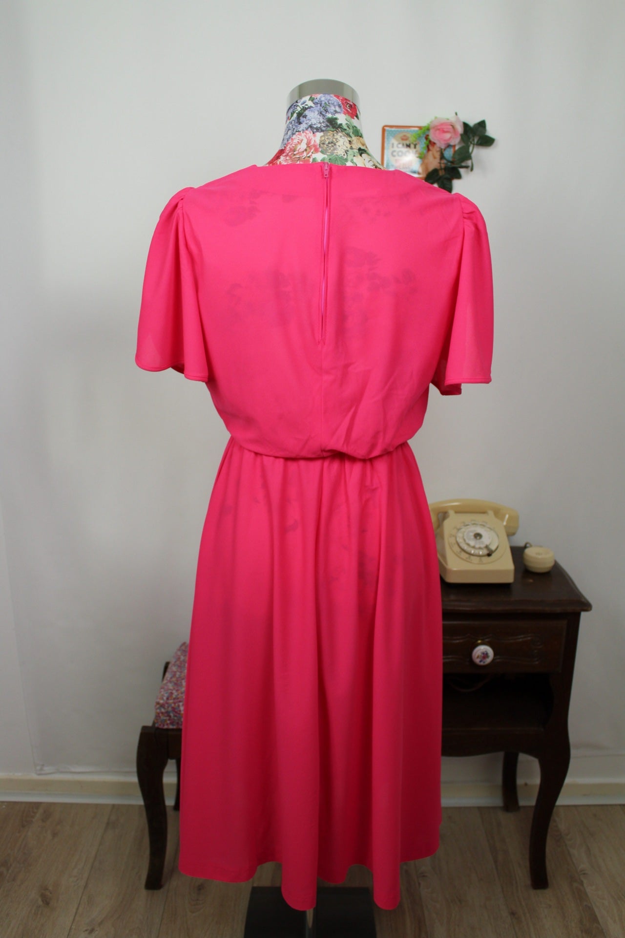 🌸🍒Robe vintage 80's fuchsia flashy & manches retombantes fendues - Taille 36/38🍒🌸