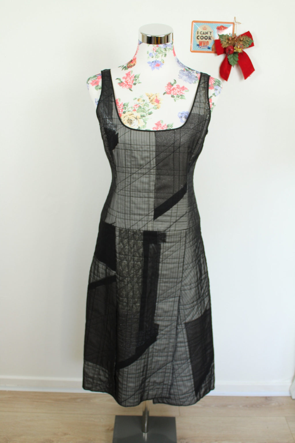 ✨Robe de soirée graphique métallisée BCBG Maxazria✨