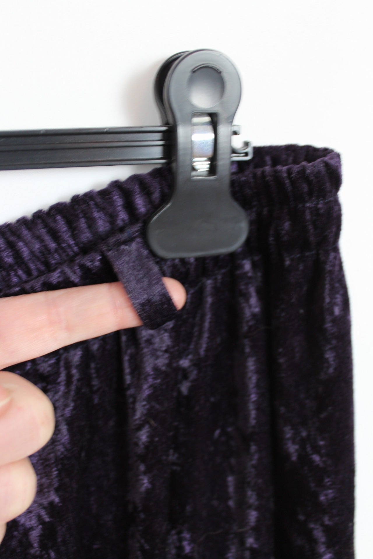 ✨Jupe midi vintage en velours frappé violet prune années 80✨