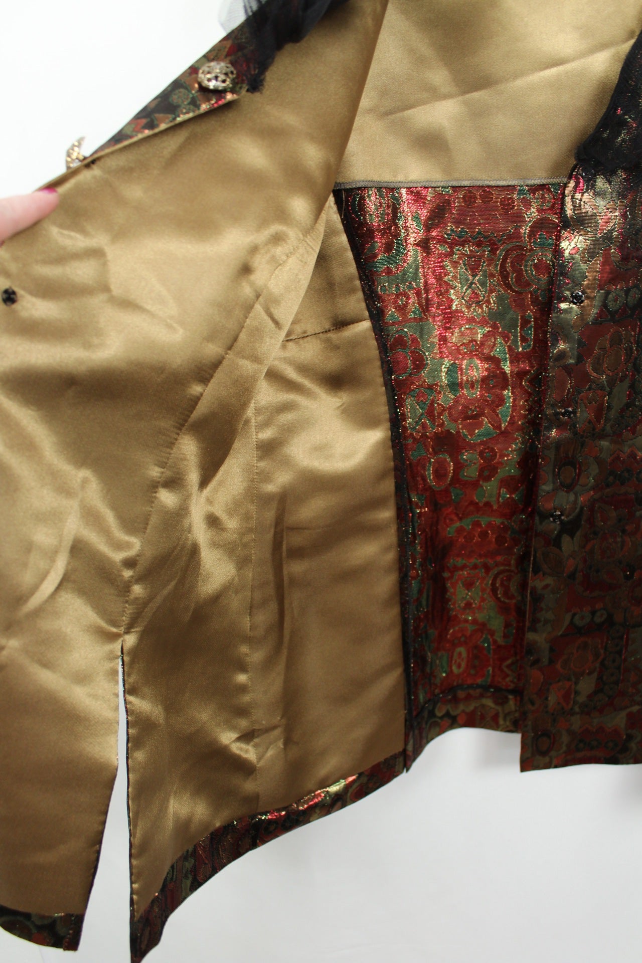 ✨Gilet brocart vintage 70's doré motifs baroques & col volanté tulle noir ✨