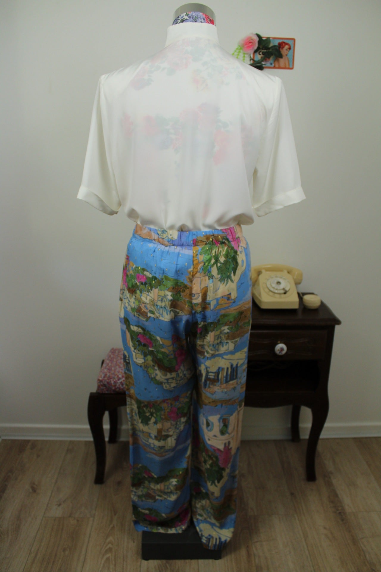 🌸🍒Pantalon fluide paysage de vacances - villages blancs & bord de mer - T.38🍒🌸