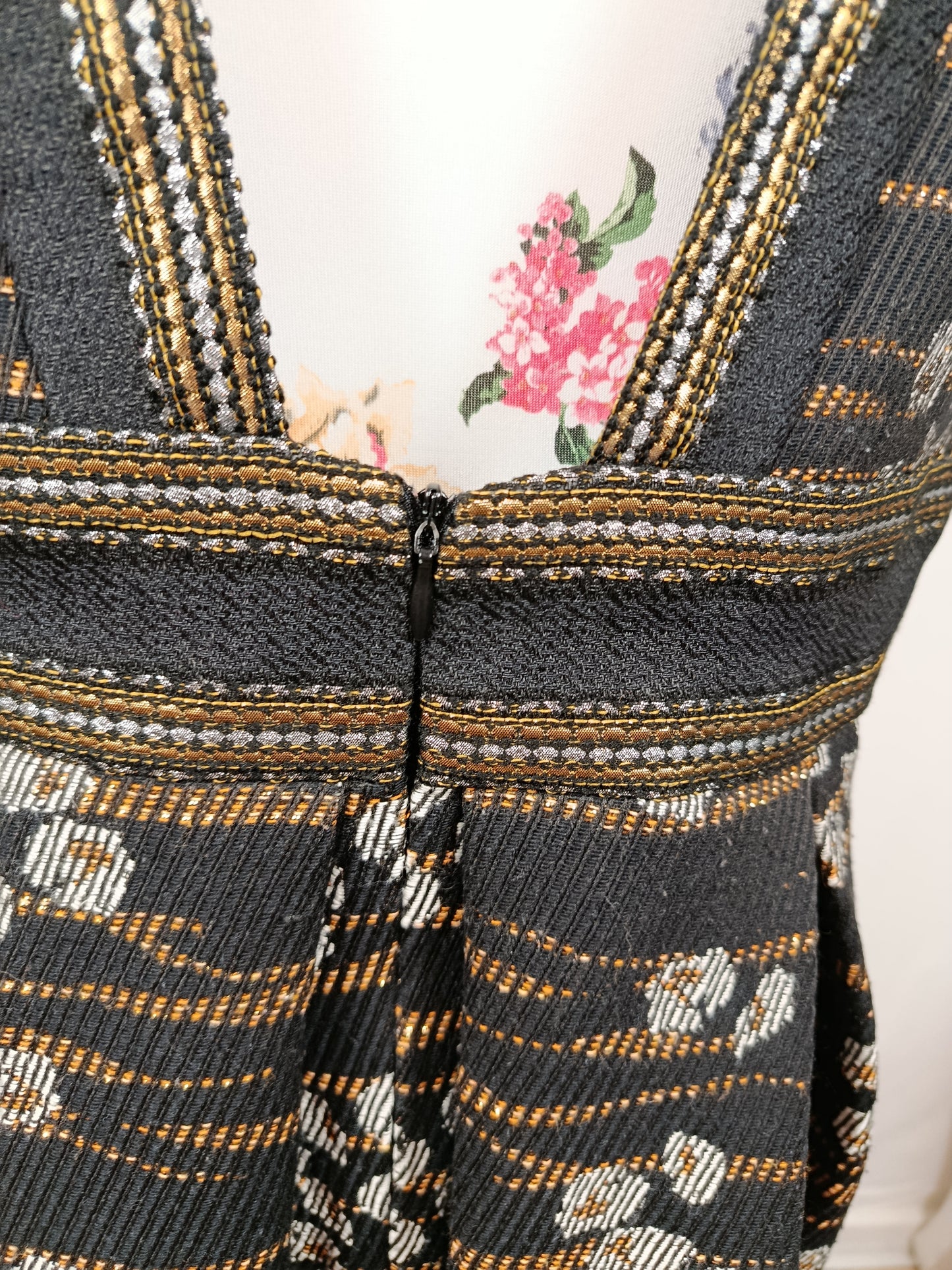 ✨Robe épaisse noire brodée or et argent - Maison 1.2.3 - style chic d'hiver✨