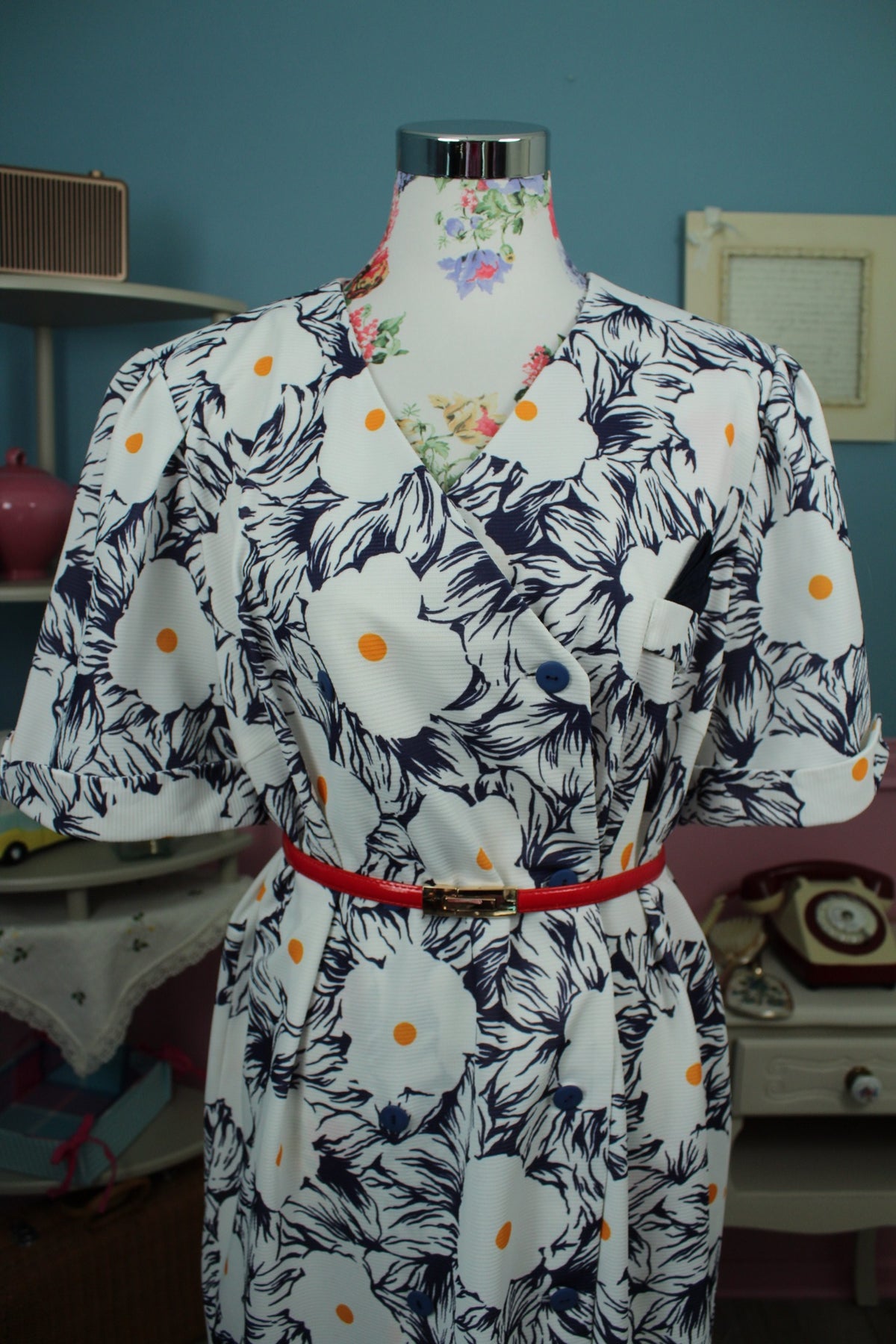 Robe vintage années 80 marguerites graphiques esprit seventies - Taille 46/48
