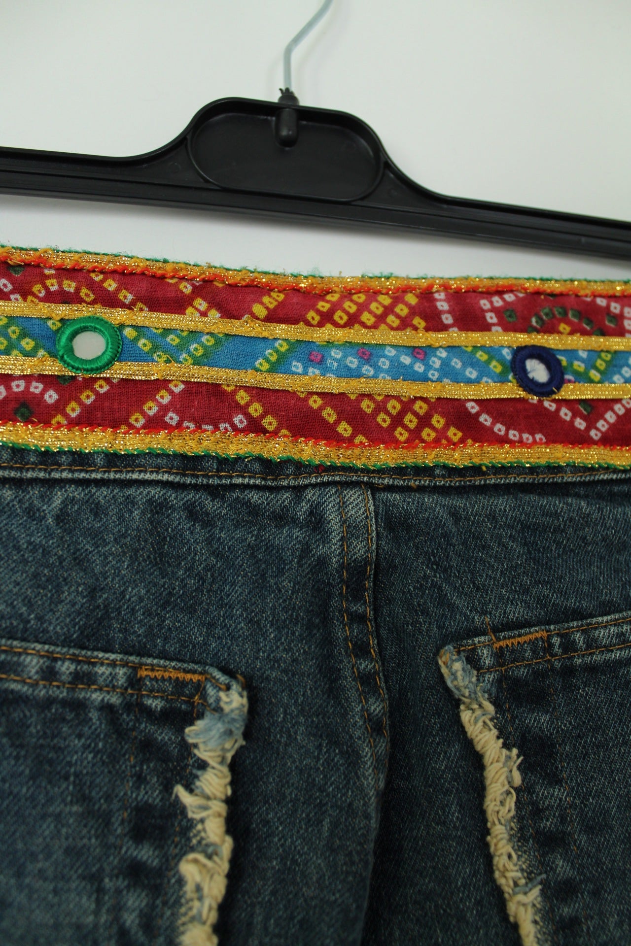 🍒🌸Pantacourt denim Kookaï 2000's/Y2k boho - brodé façon miroirs - Taille 38🌸🍒