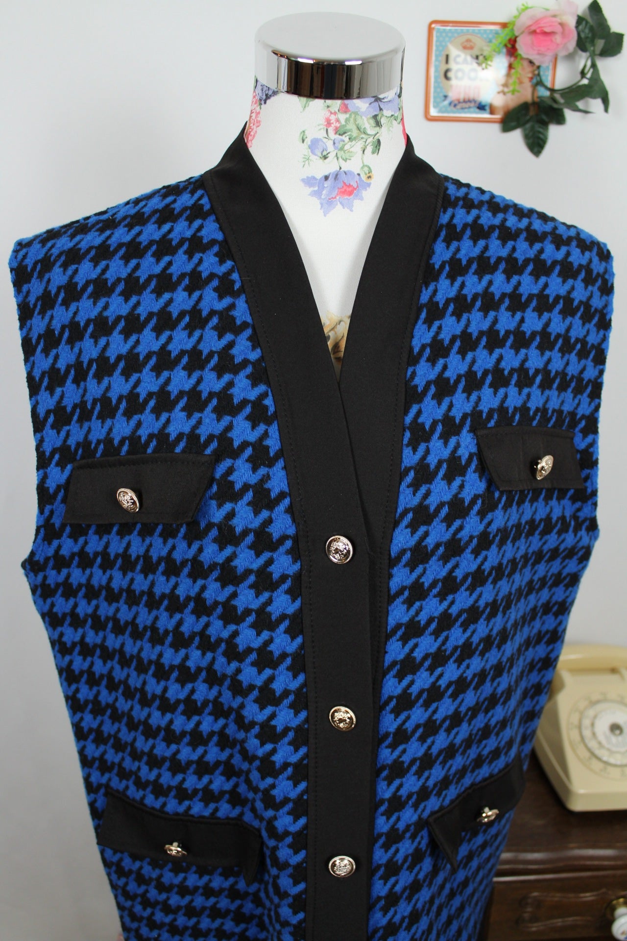🌸🍒Cardigan/gilet sans manches pieds de poule 90's bleu électrique - made in Italy - Taille 40/42🍒🌸