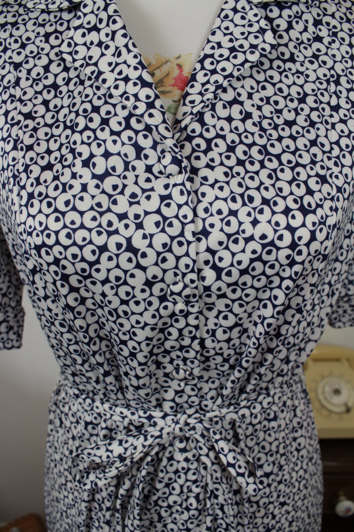 Robe chemisier vintage années 80 à pois bleu marine - pin-up chic à la française - Taille 40/42