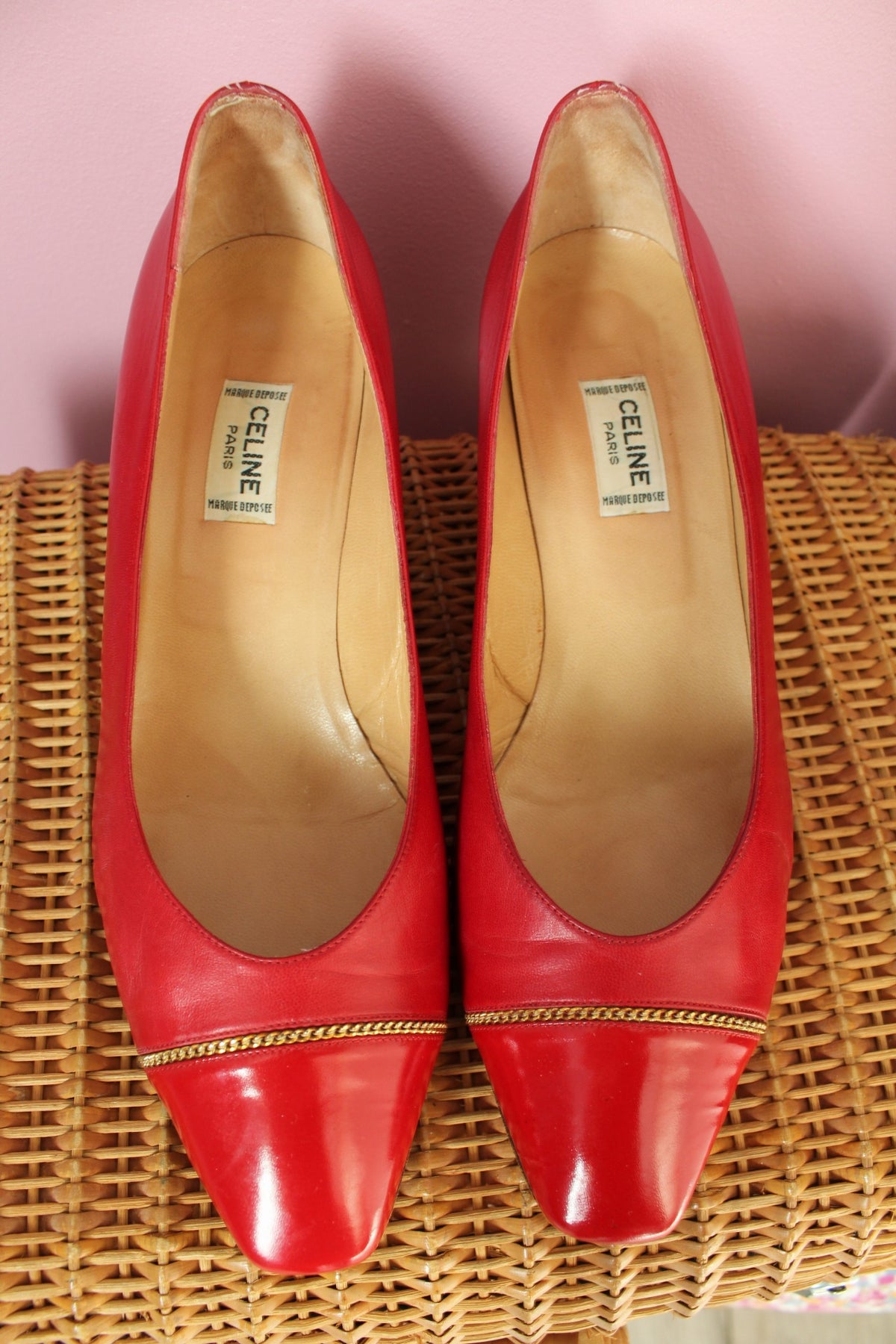 Escarpins vintage années 80 petit talon - rouge vif & chaine dorée style pin-up - pointure 38.5
