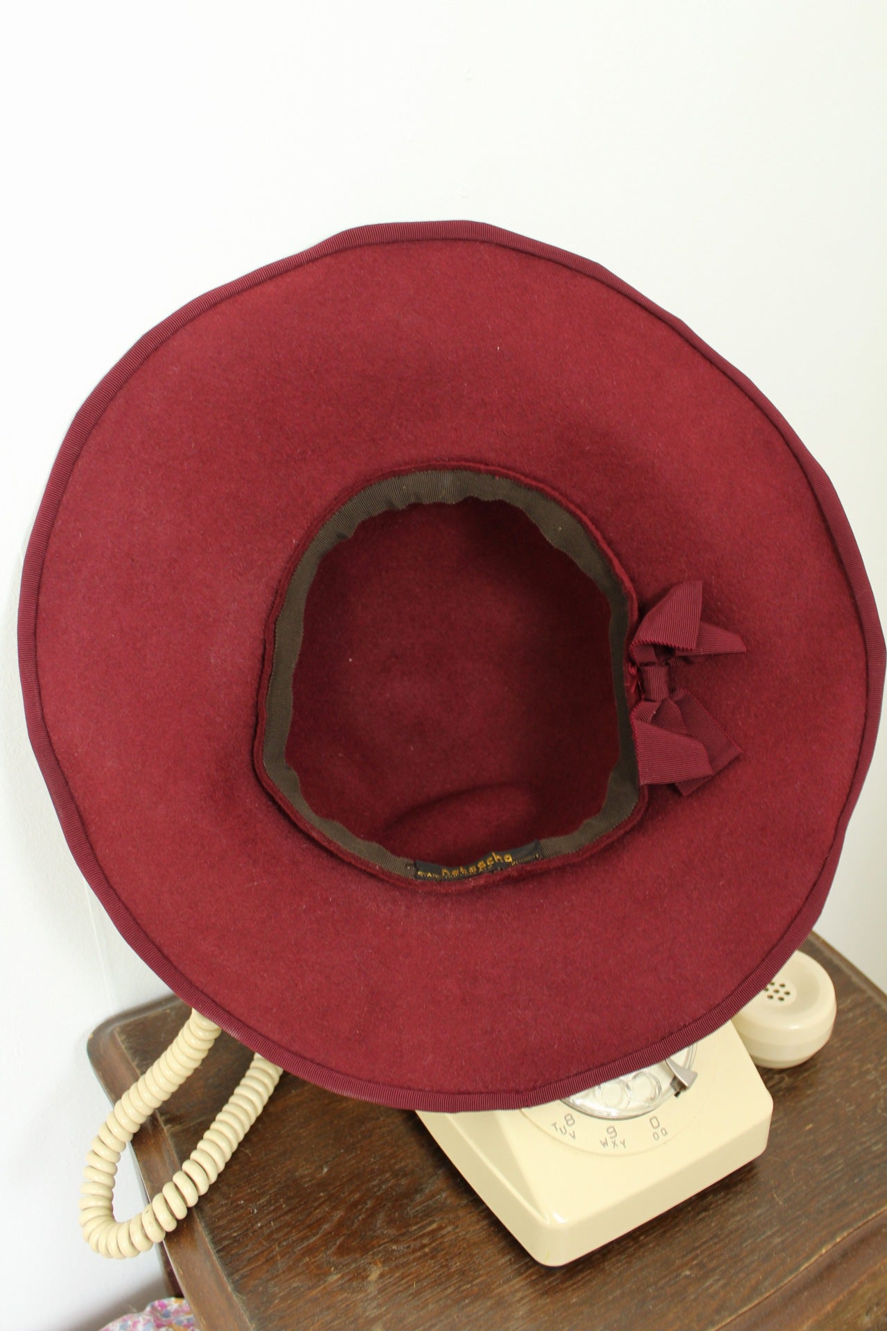 🌸🍒Chapeau vintage en feutre d'Angora années 80/90 bordeaux et nœud🍒🌸
