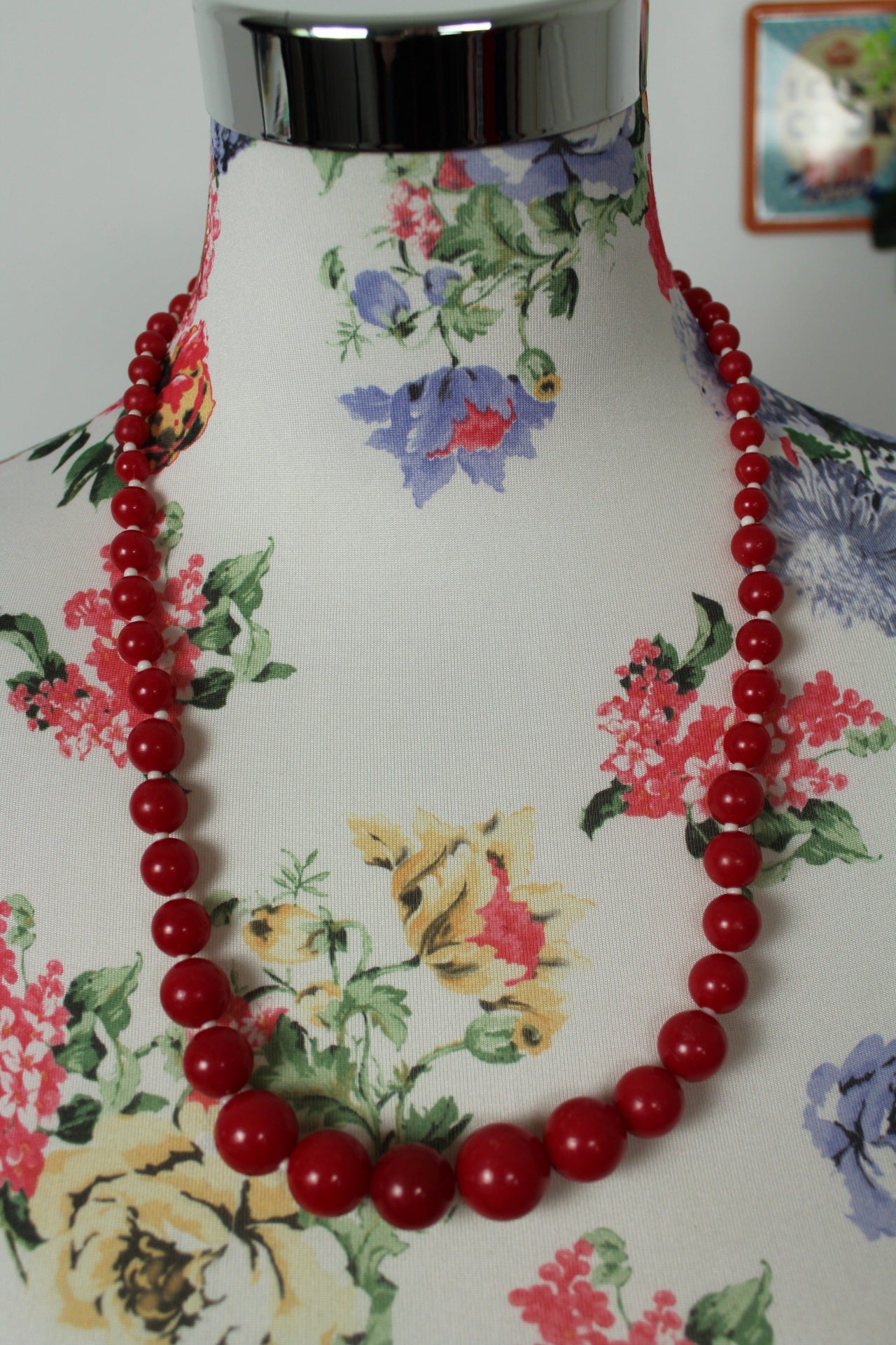 🌸🍒Collier vintage 80's long perles rouges🍒🌸