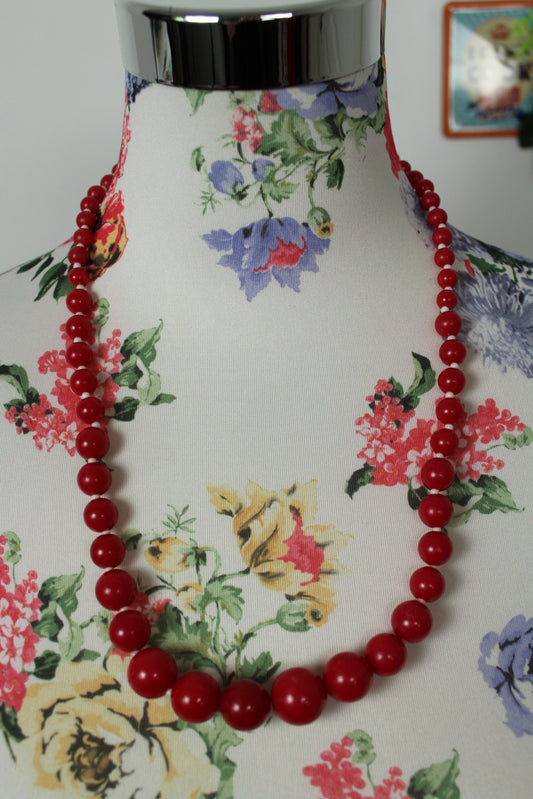 🌸🍒Collier vintage 80's long perles rouges🍒🌸