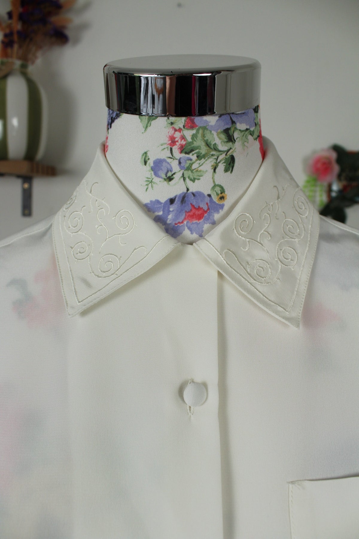 Chemise vintage années 80 blanche satinée col brodé romantique Ralph Luigi - Taille 40/42