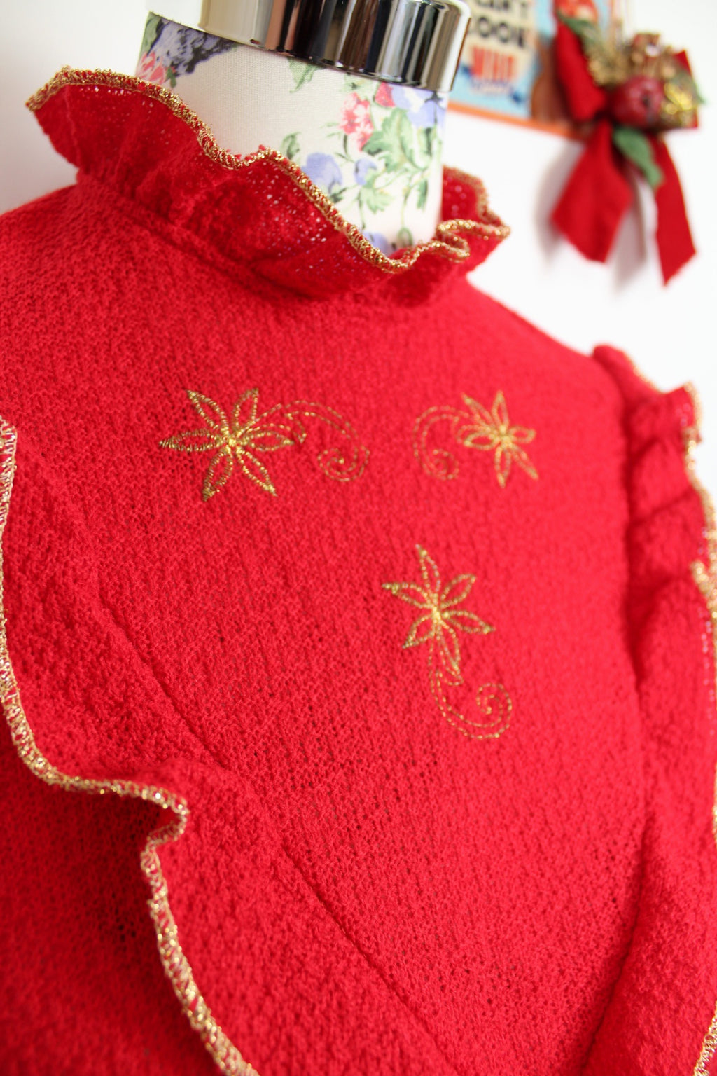 ✨Pull rouge vintage 80's à volants & fleurs brodées dorées - pull de fêtes ✨