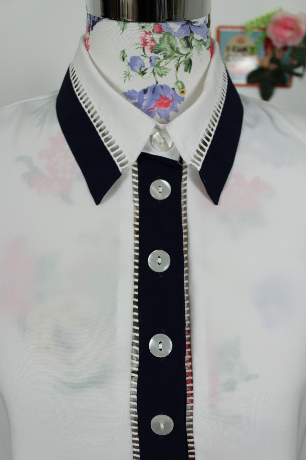🌸🍒Chemise manches courtes vintage 90's blanche contrastée marine esprit Navy - Taille 42/44🍒🌸