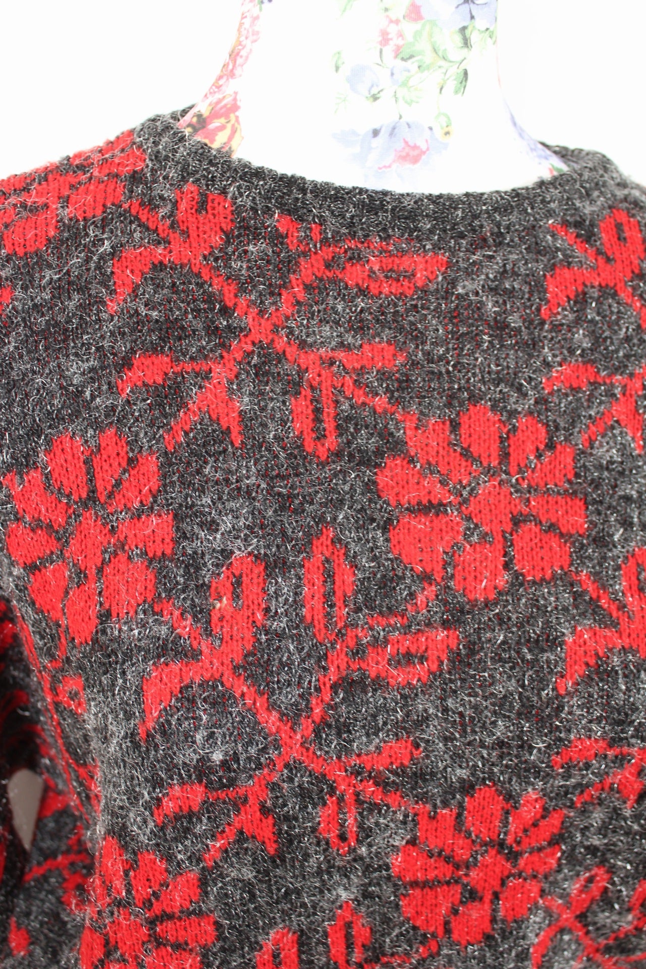 ✨Pull vintage 80's motif floral rouge & fil argenté - manches chauve-souris✨