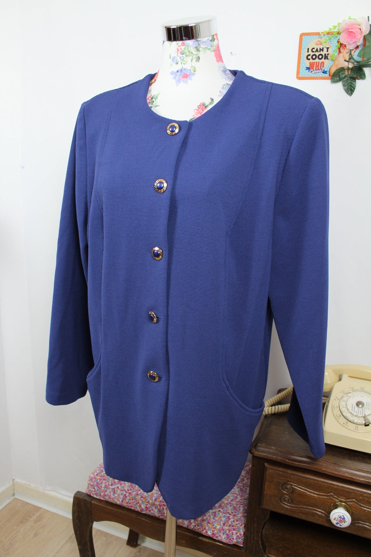 🌸🍒Veste blazer vintage 80/90s - bleu roi à boutons bijoux chic - Taille 40/42🍒🌸