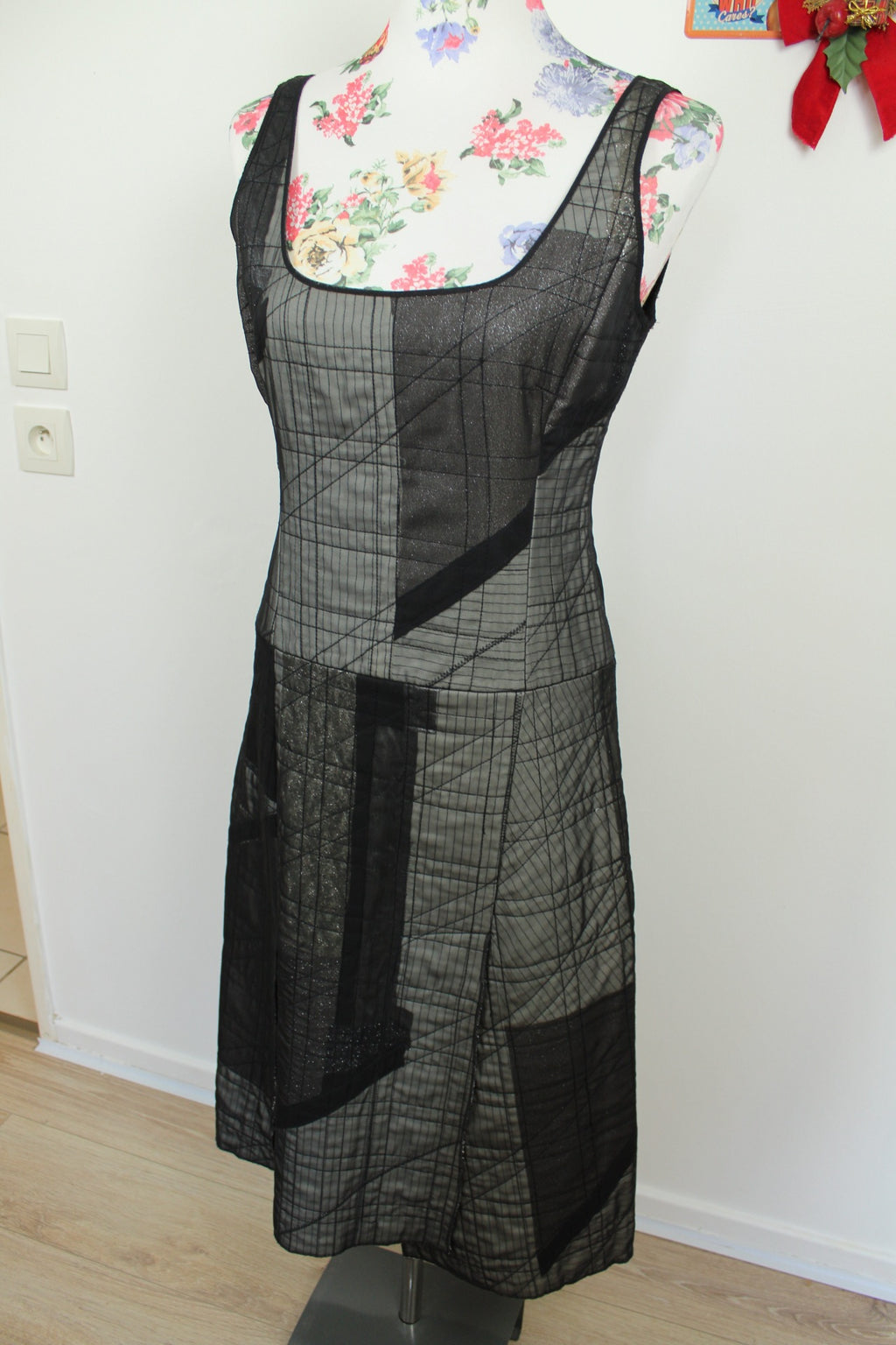 ✨Robe de soirée graphique métallisée BCBG Maxazria✨