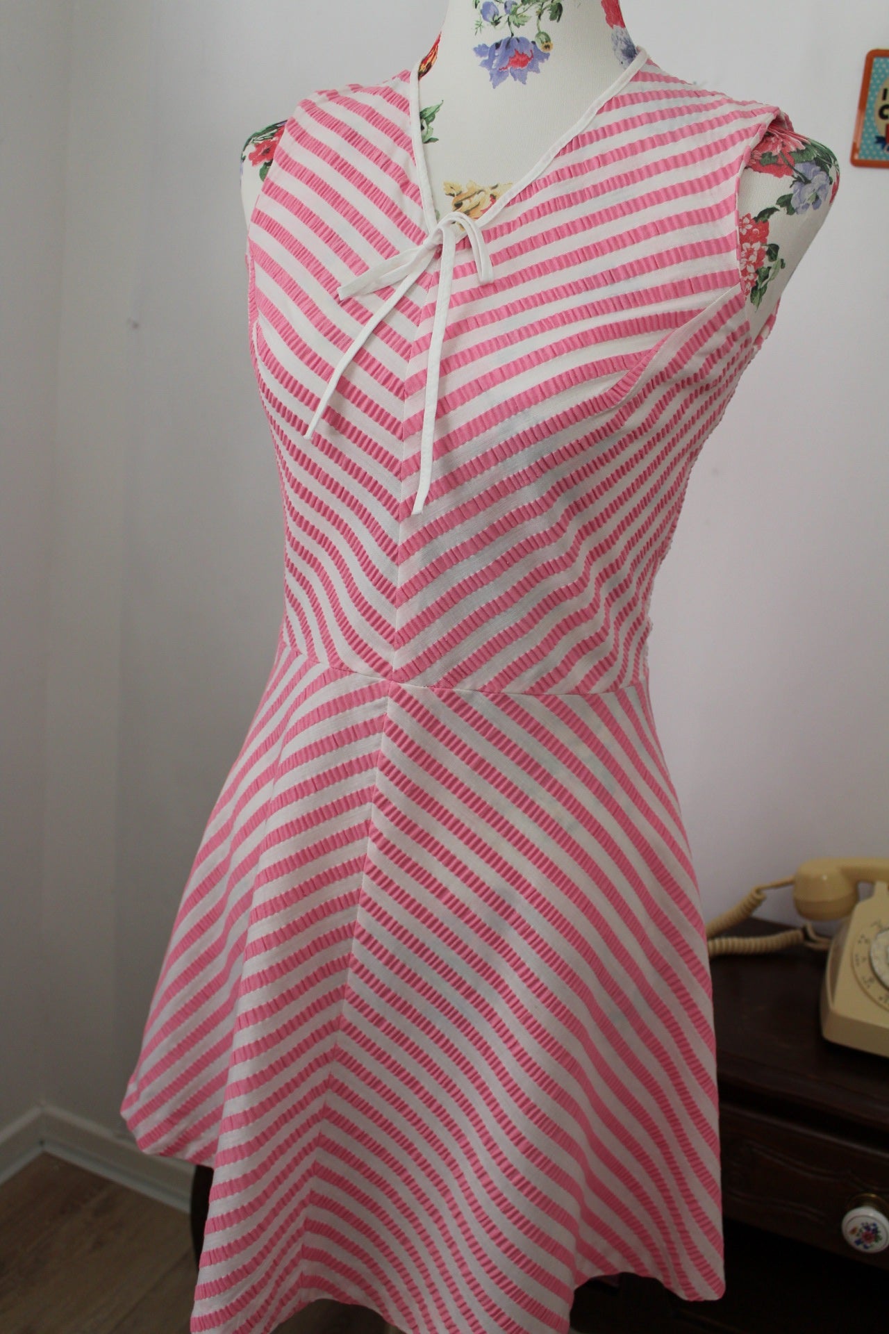 🍒🌸Robe vintage 60's en coton à rayures ondulées rose peps - Taille 36🌸🍒