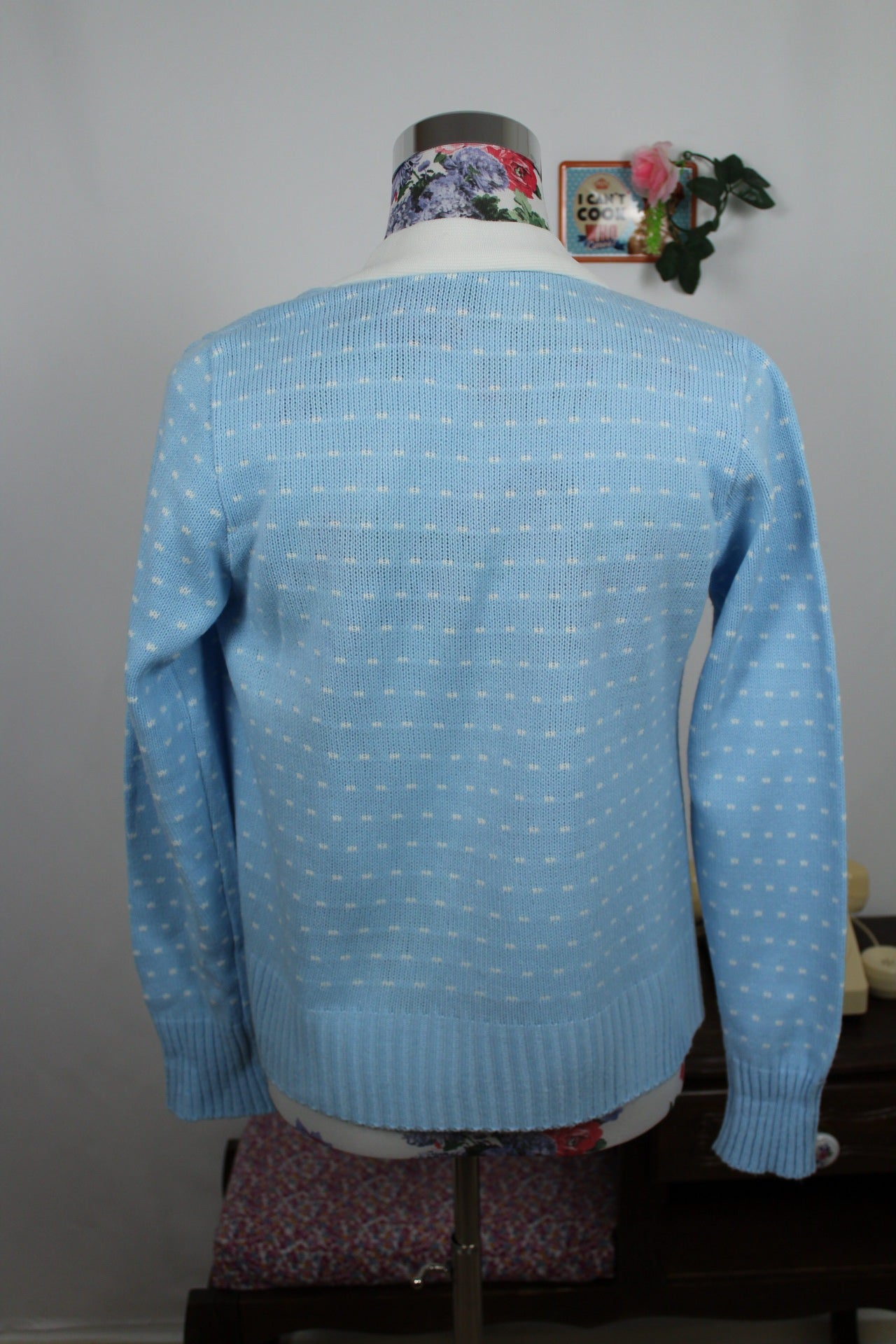 🌸🍒Cardigan vintage 80's bleu ciel à pois blanc pin up - Taille 38🍒🌸