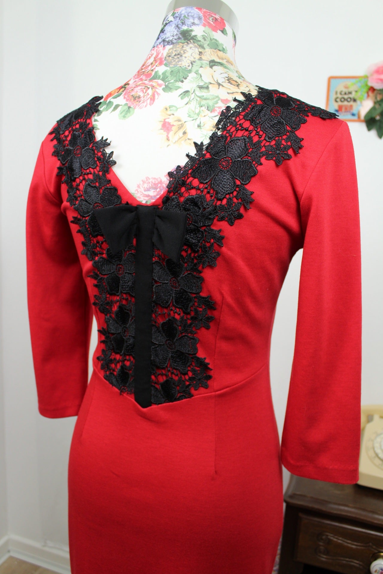 🌸🍒Robe rouge vintage 90s/2000s dentelle fleurie glam chic sexy - Taille 38🍒🌸