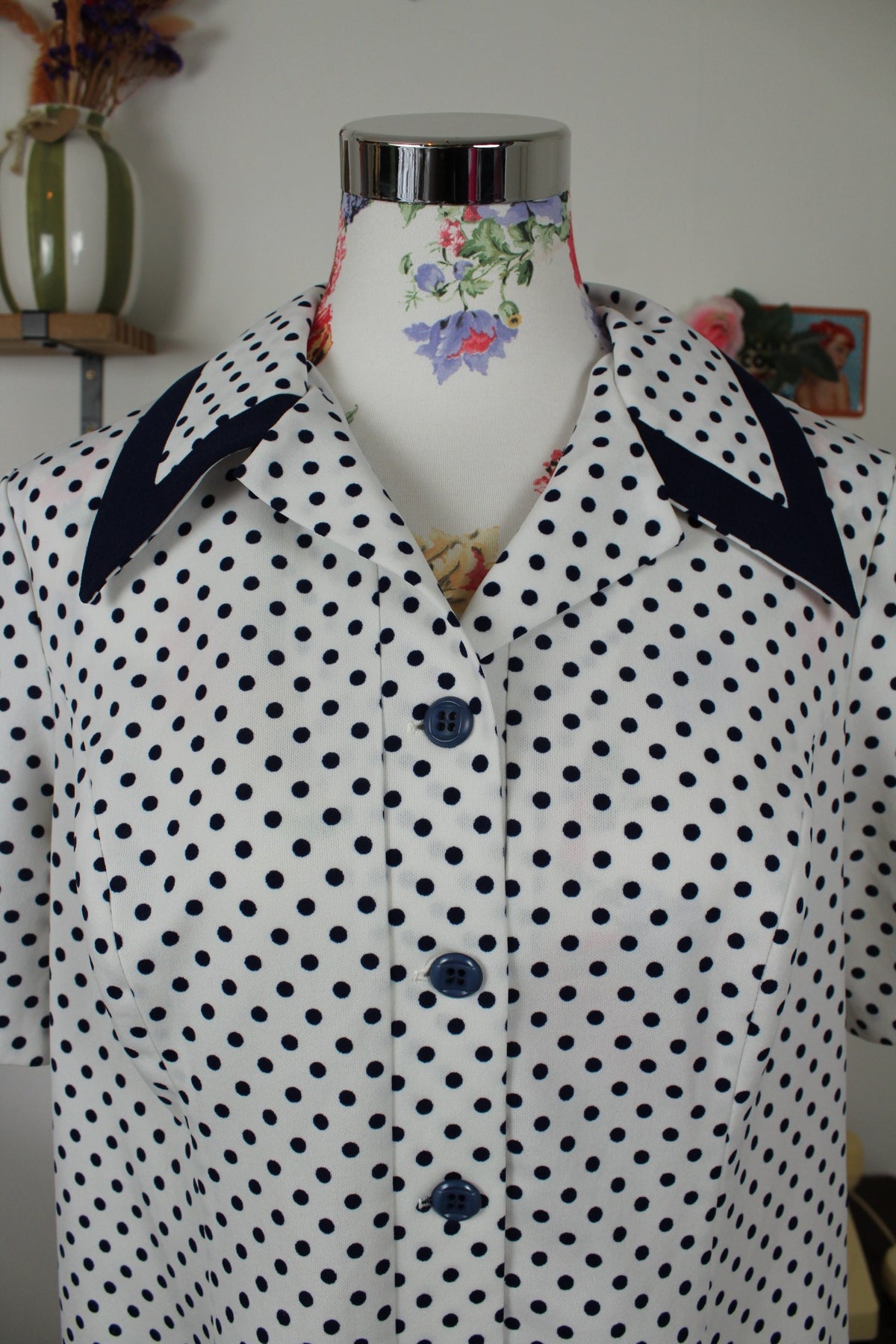Robe vintage années 80 pin-up/rockabilly à pois marine - col chemise - Taille 40/42