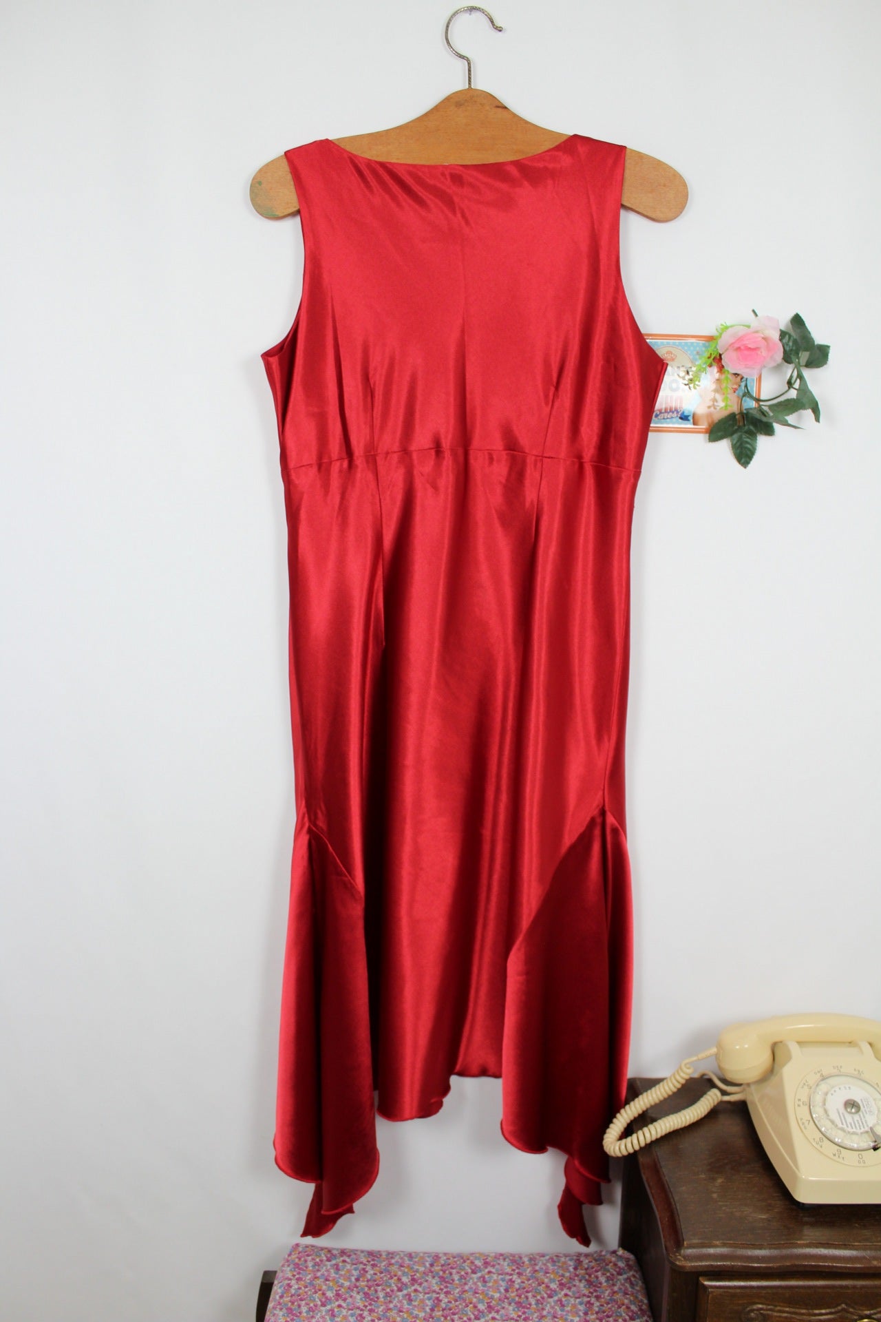 🌸🍒Robe de soirée rouge satinée vintage perlée 80/90s - collier intégré - Taille 36/38🍒🌸