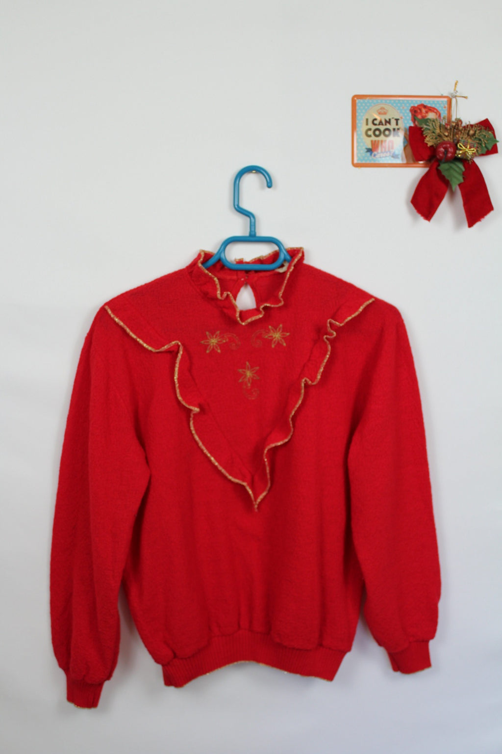 ✨Pull rouge vintage 80's à volants & fleurs brodées dorées - pull de fêtes ✨