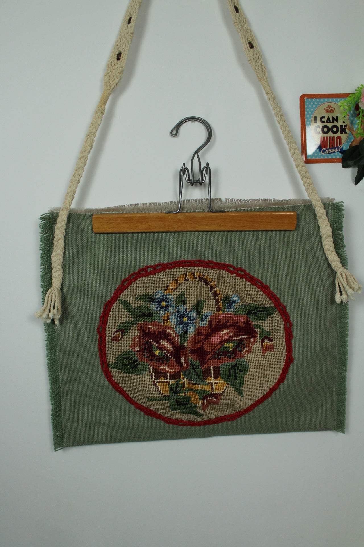 🌸🍒Grand sac bandoulière artisanal vintage 90s macramé & tapisserie fleurie🍒🌸