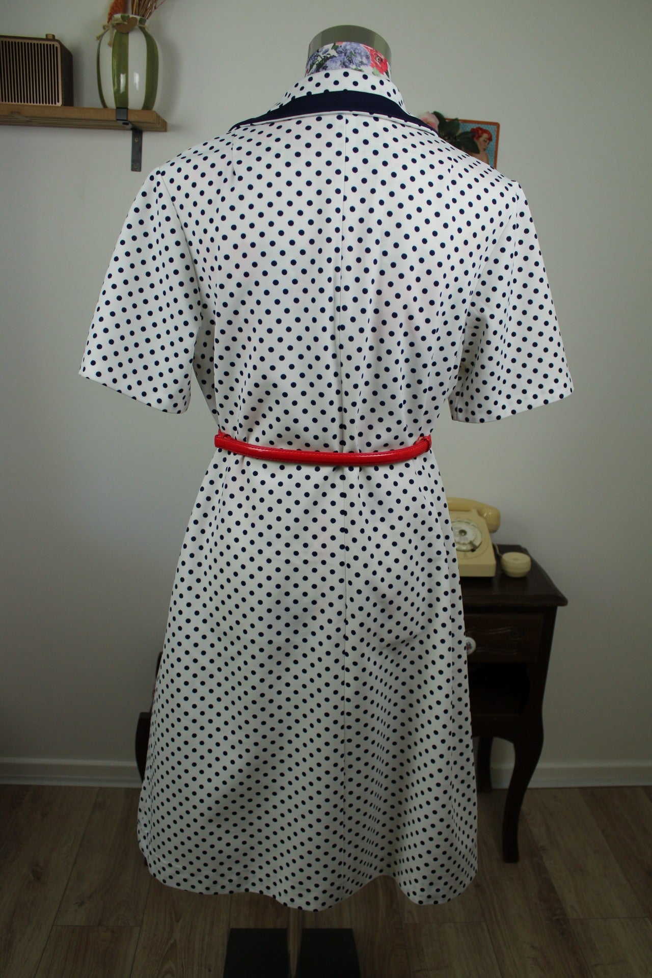 🌸🍒Robe vintage 80's pin-up/rockabilly à pois marine - col chemise - Taille 40/42🍒🌸