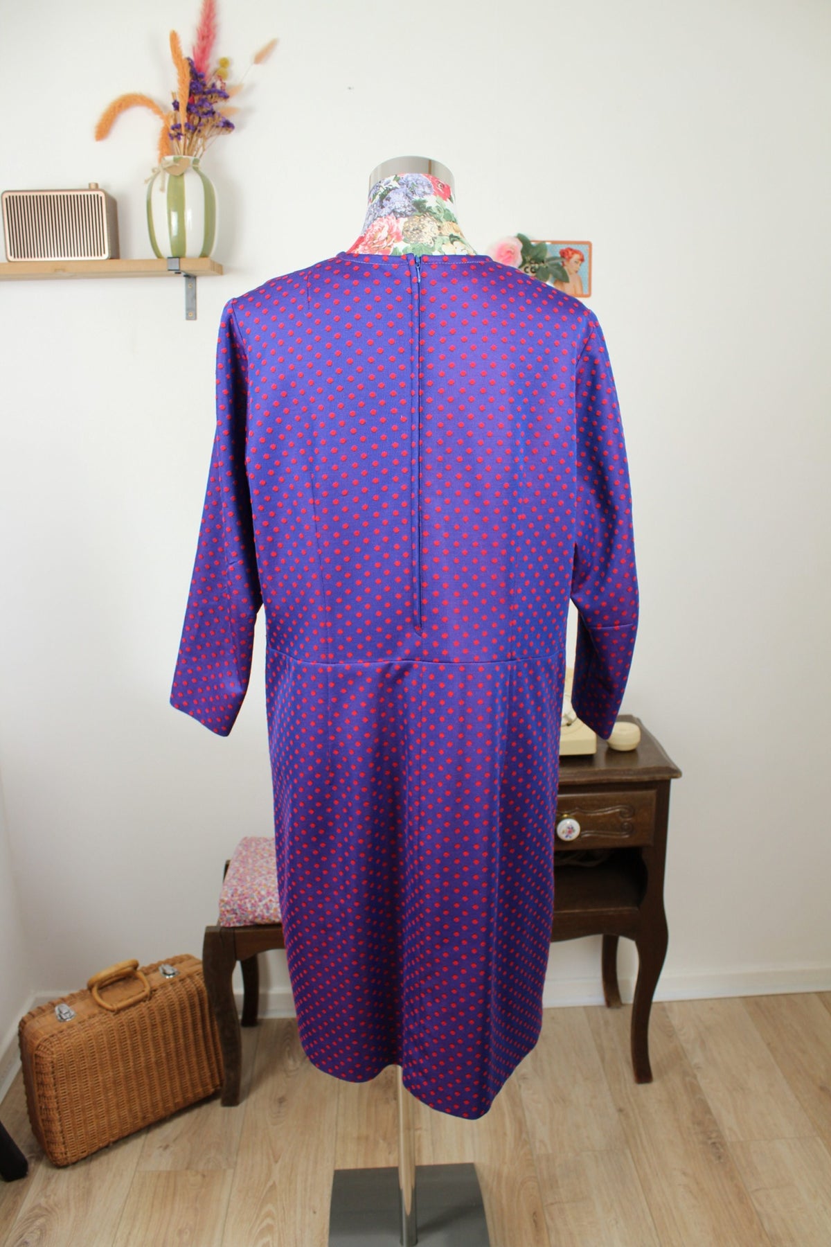 Robe pin-up vintage années 70/80 automne/hiver - violette & pois rouges - Taille 42/44
