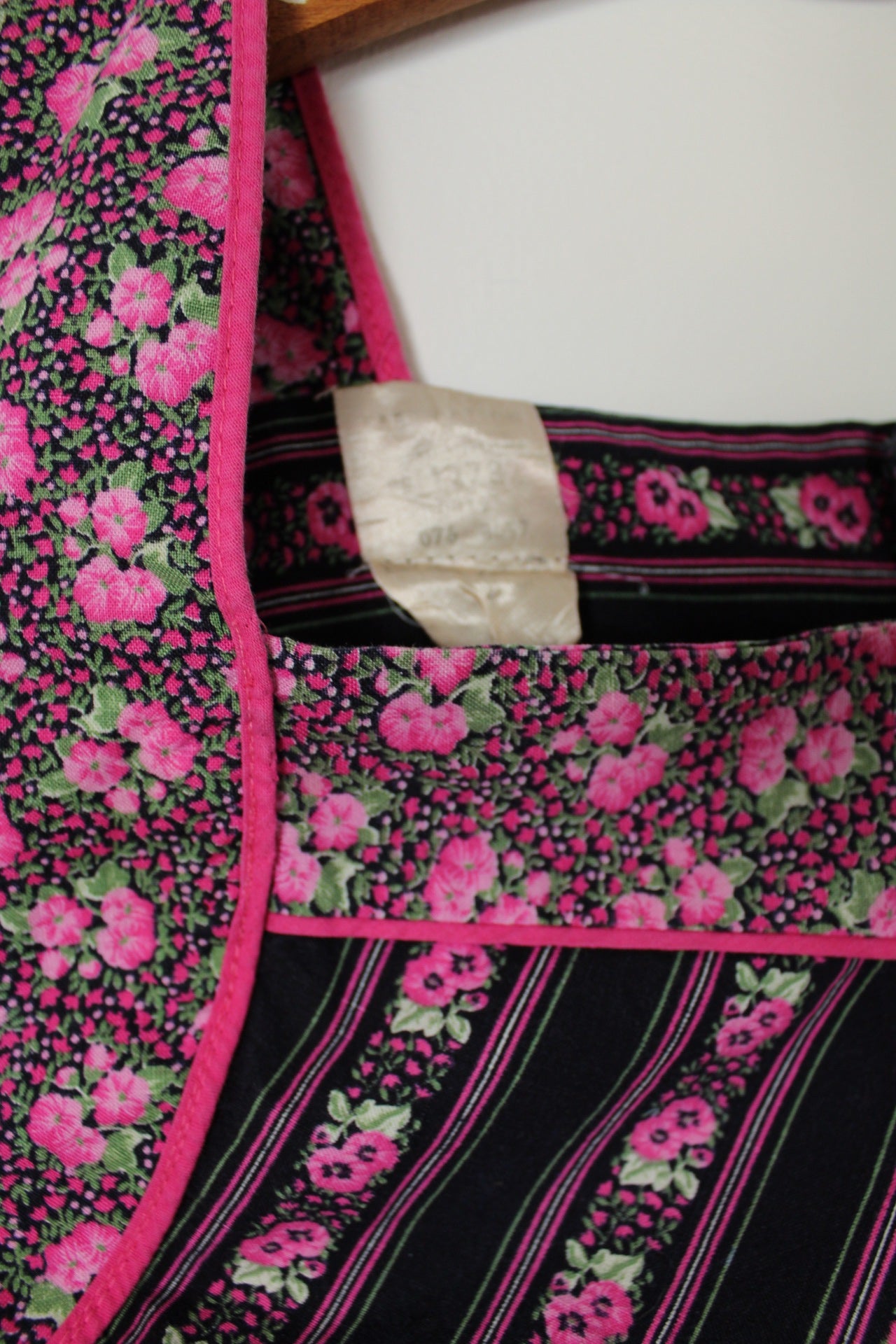 🌸🍒Robe vintage bohème folk 70's chevron fleurie rose fuchsia - T.38🍒🌸