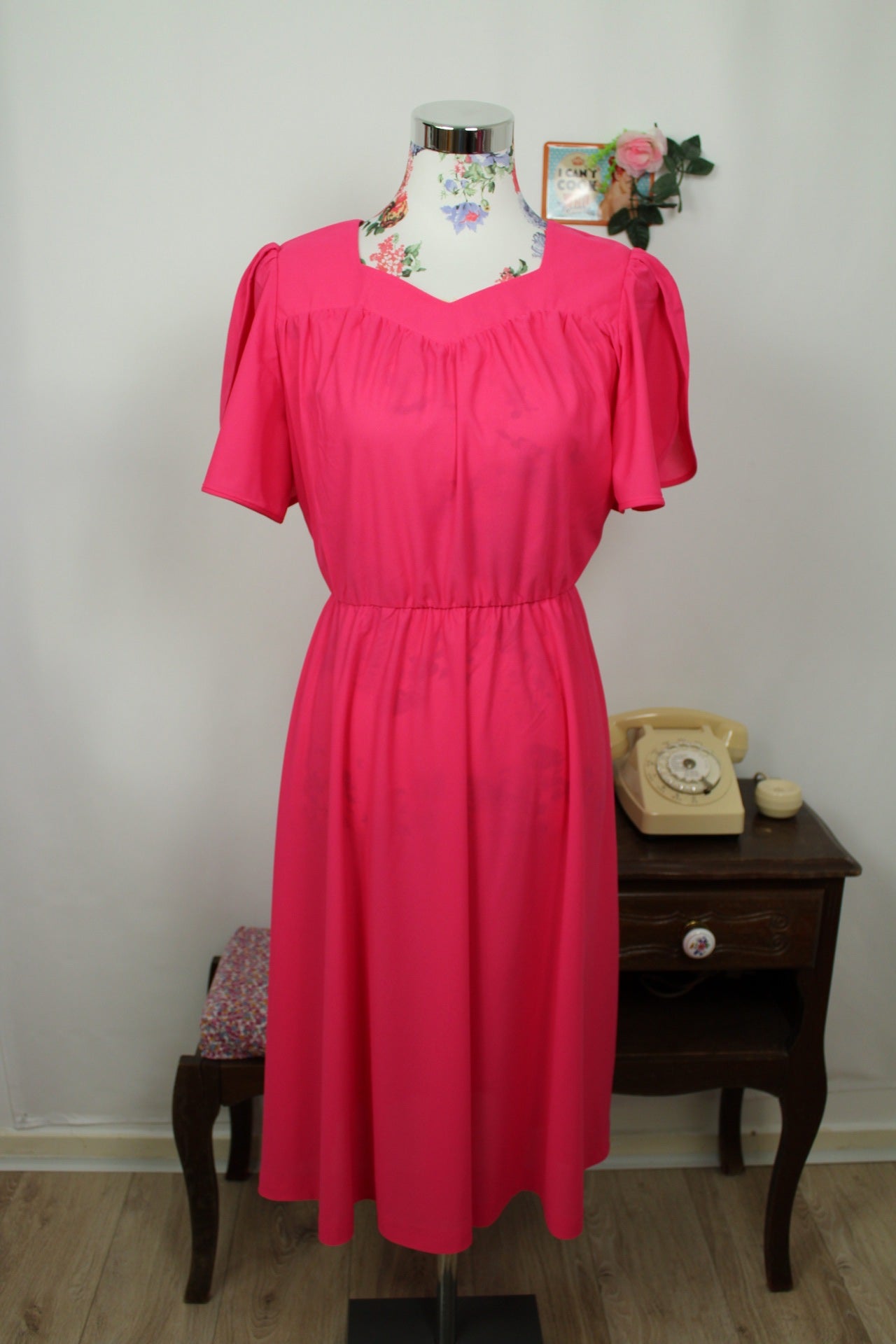 🌸🍒Robe vintage 80's fuchsia flashy & manches retombantes fendues - Taille 36/38🍒🌸