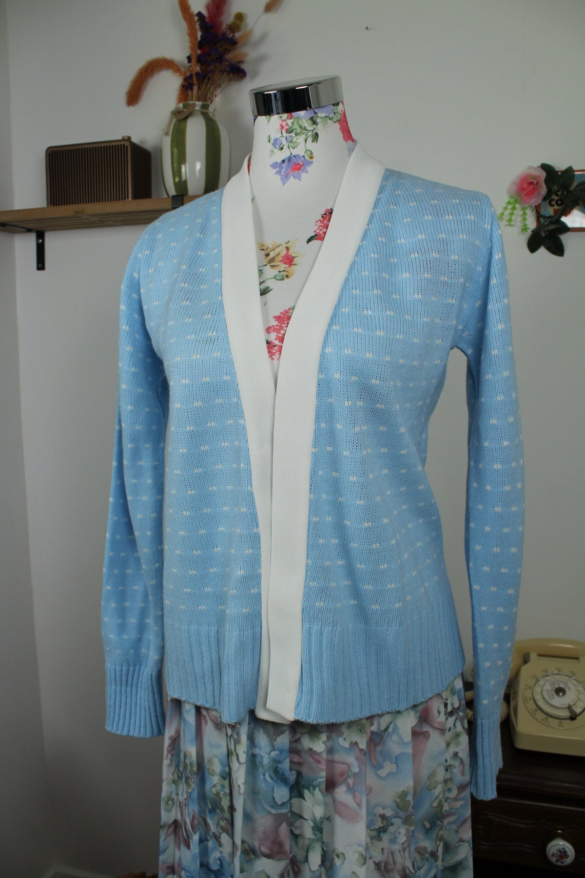 Cardigan pull vintage années 80 bleu ciel pep's à pois blanc - Taille 38