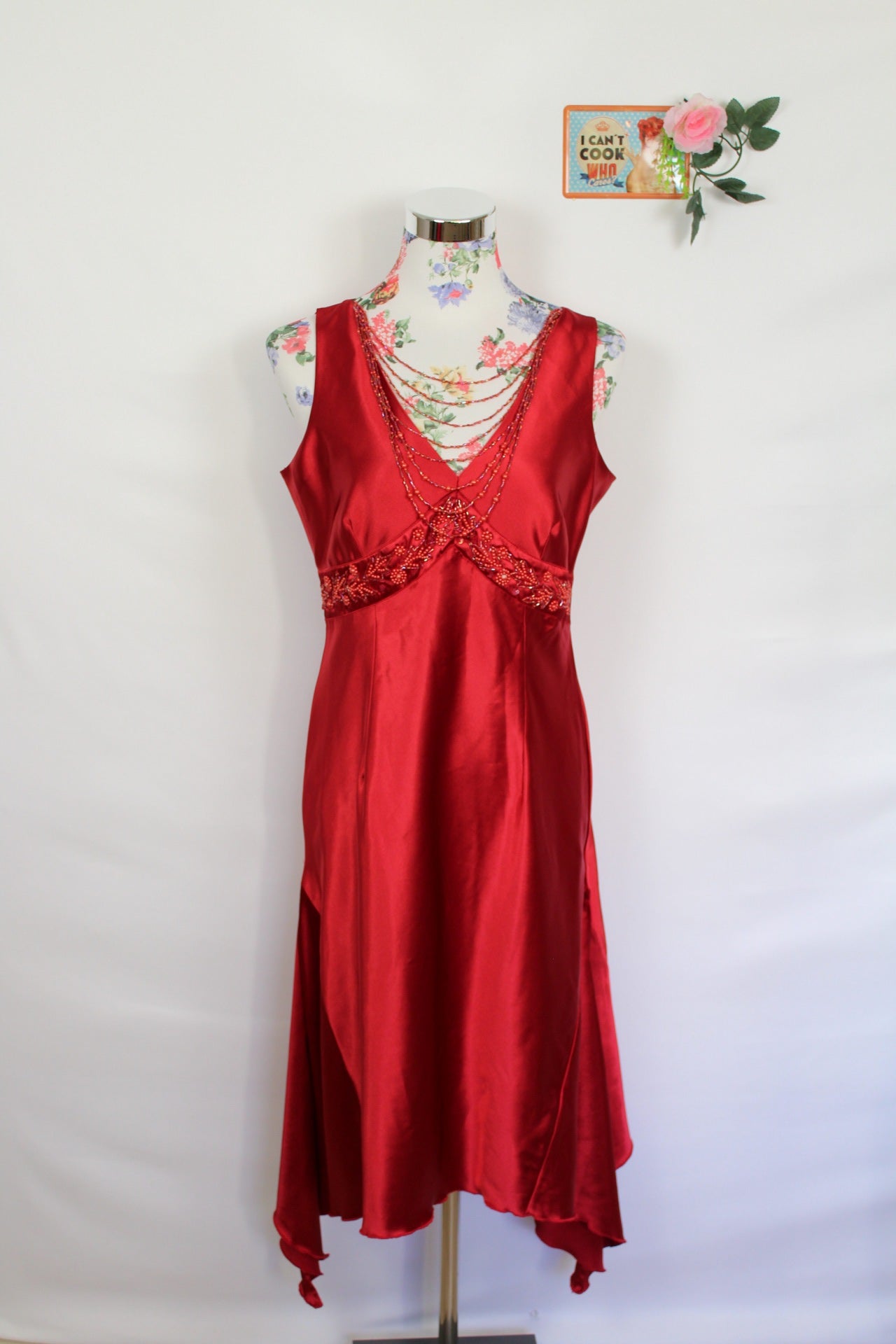 ✨Robe de soirée rouge satinée vintage perlée 80/90s - collier intégré✨