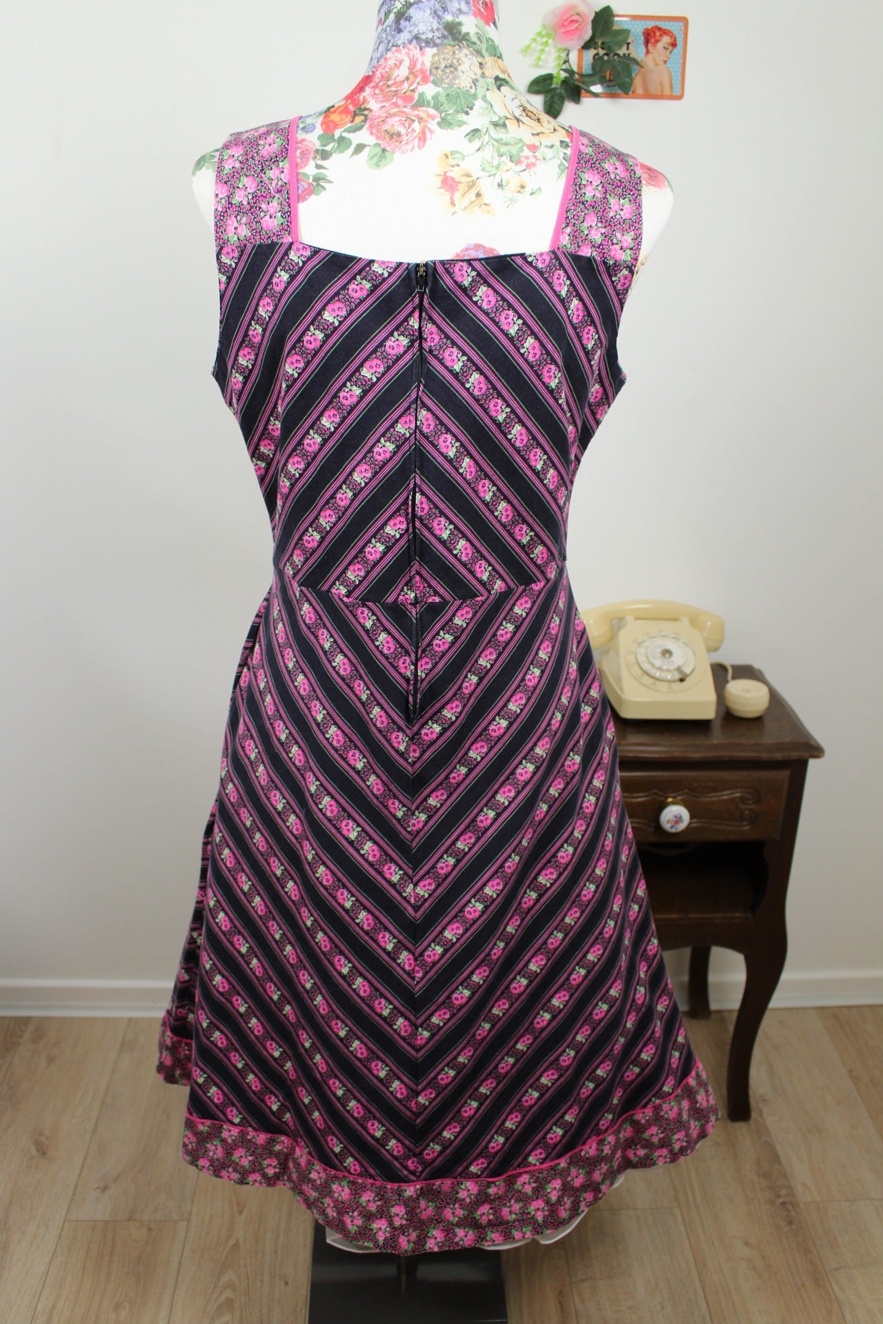 🌸🍒Robe vintage bohème folk 70's chevron fleurie rose fuchsia - T.38🍒🌸
