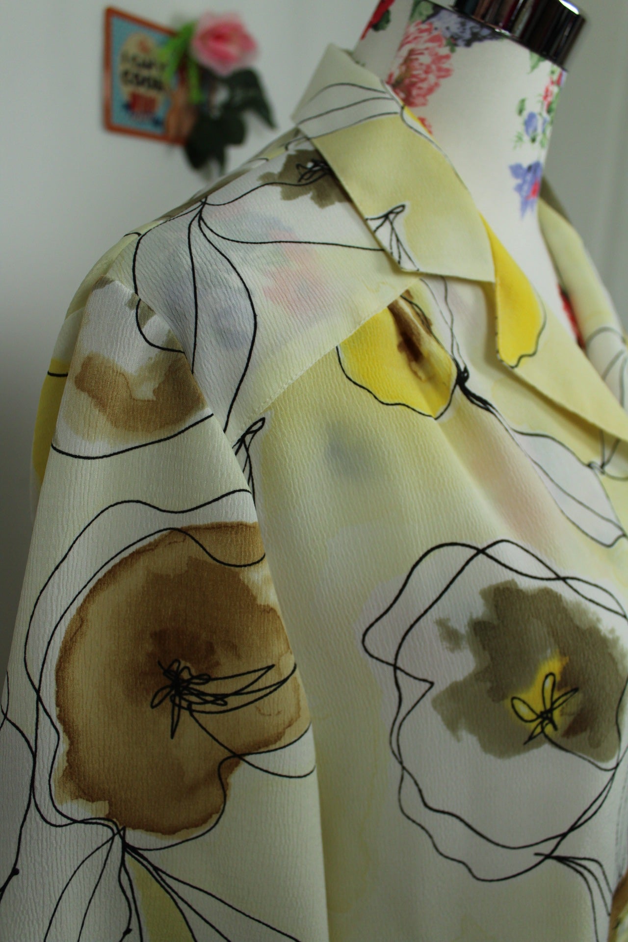 🌸🍒Chemise jaune pastel vintage 90's fleurs abstraites - Taille 44/46🍒🌸