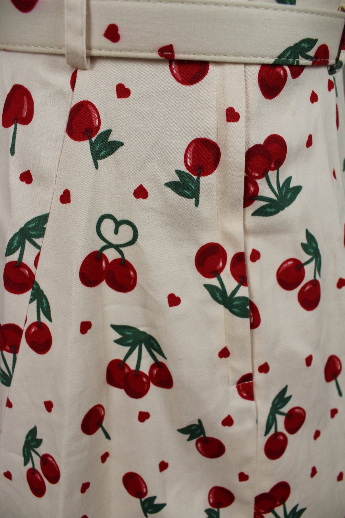 Robe pin-up/rockabilly Collectif crème motif cerises - Taille 34/36