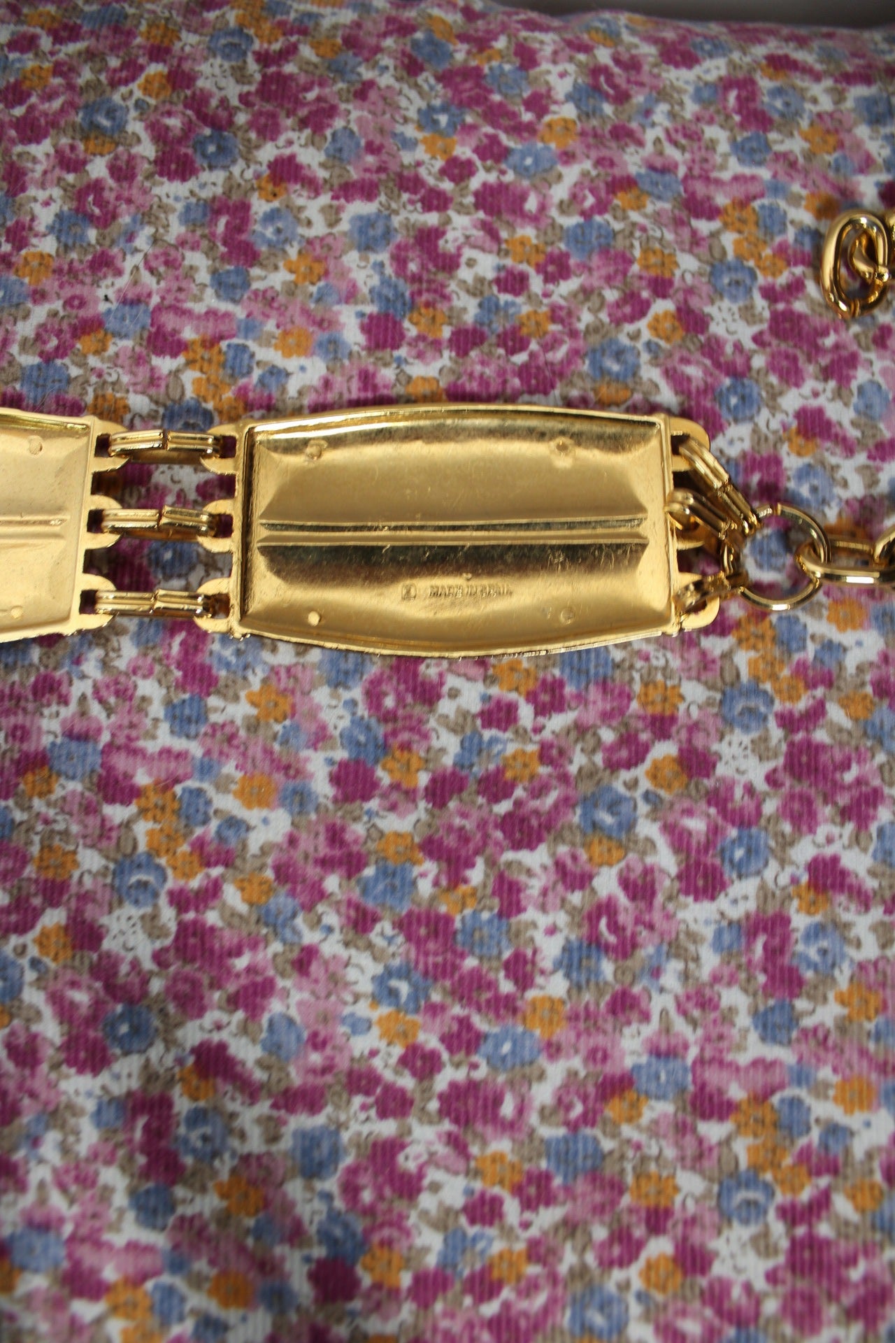 🌸🍒Ceinture en métal doré vintage 80's gravures fleuries - made in Spain 🍒🌸