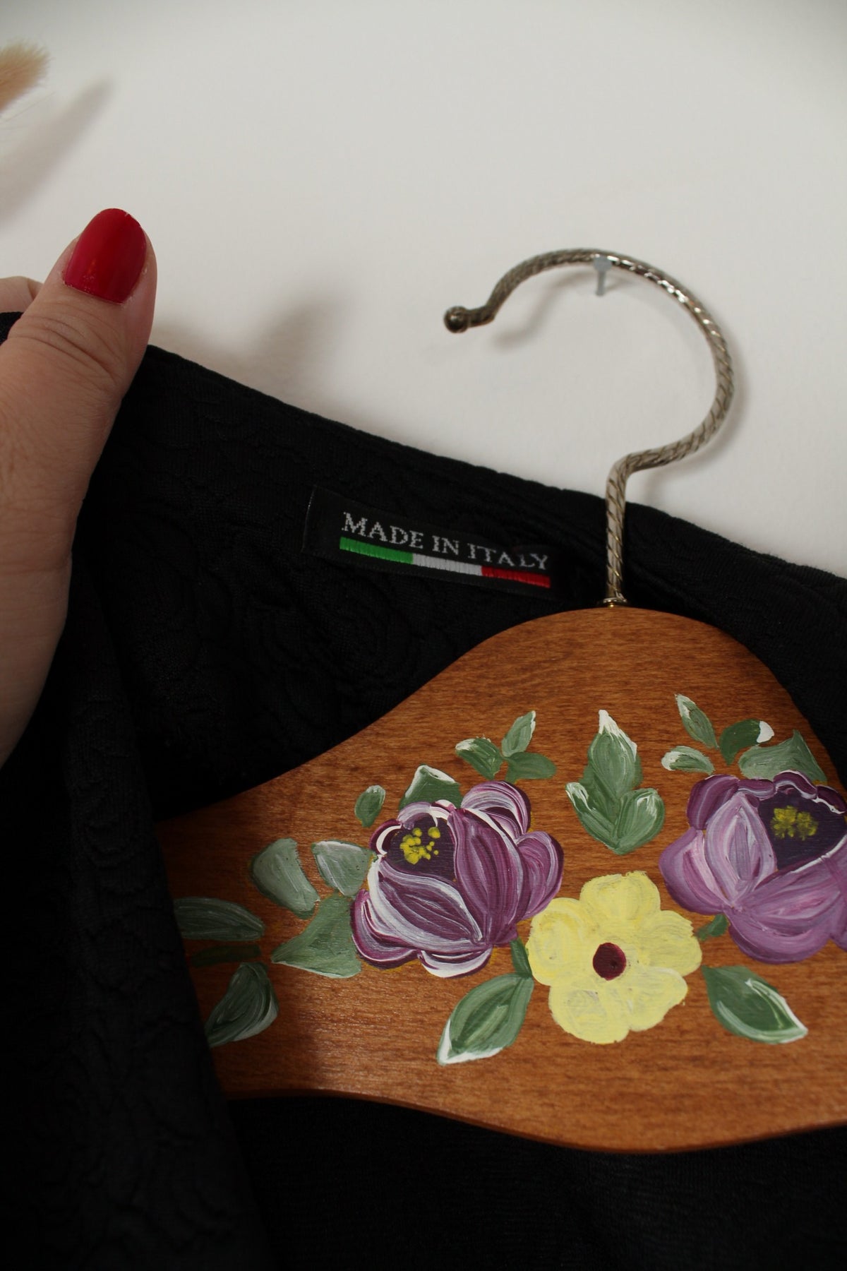 Cardigan noir style officier - roses en relief & boutons dorés - Taille 36