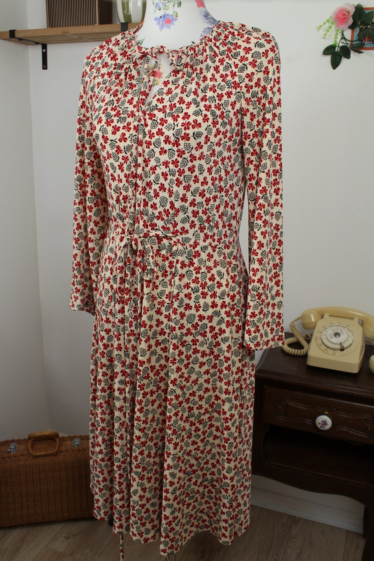 Robe vintage années 70 champêtre romantique - trèfles & pommes de pin - Taille 36/38