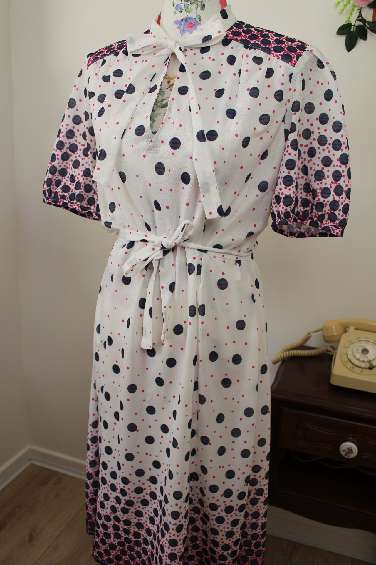 🌸🍒Robe vintage 70/80's col lavallière pois graphiques avec effet dégradé - Taille 40 - petit 42🍒🌸
