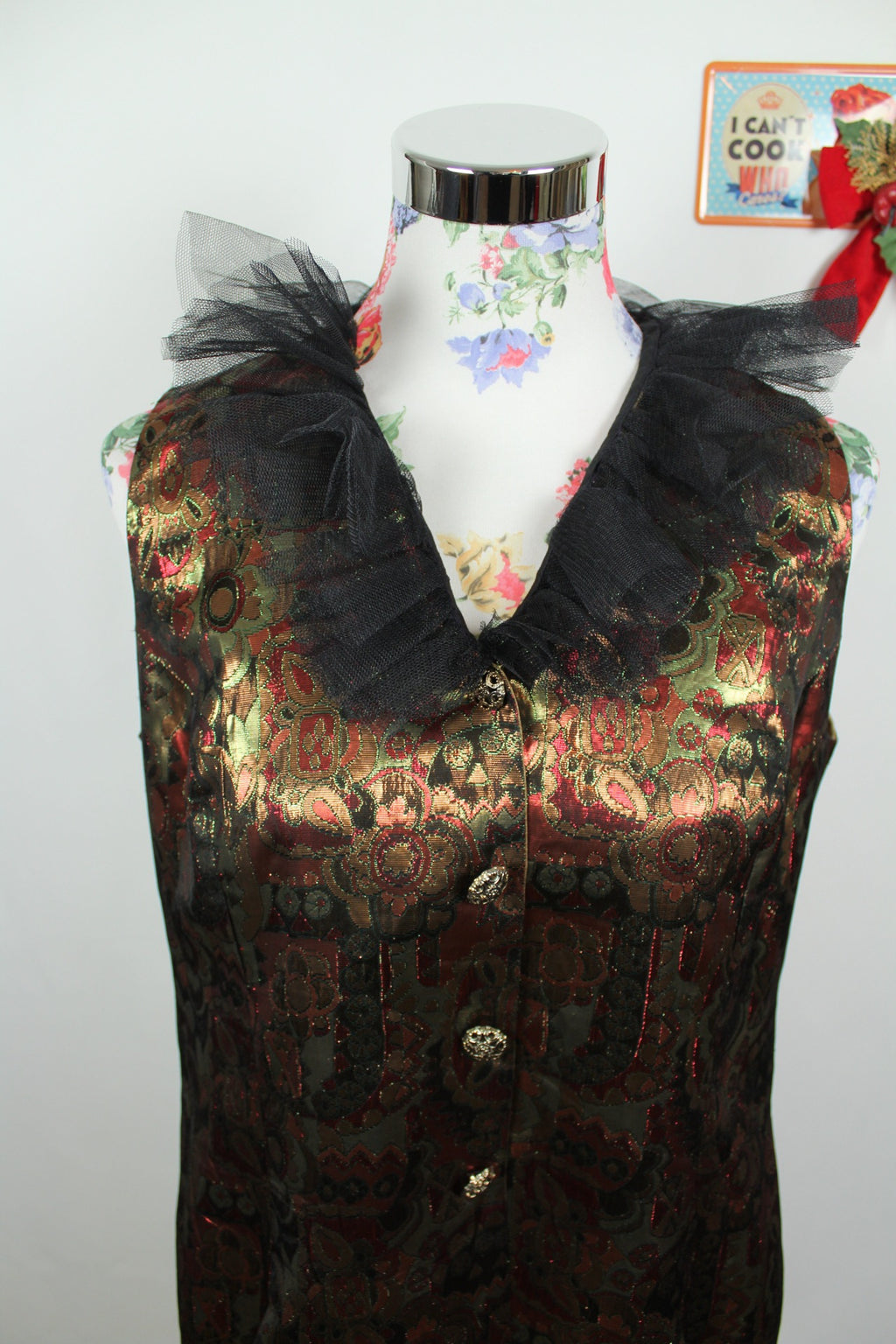 ✨Gilet brocart vintage 70's doré motifs baroques & col volanté tulle noir ✨