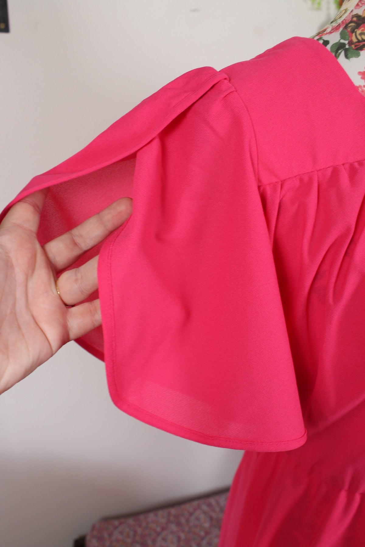 Robe vintage années 80 fuchsia flashy & manches retombantes fendues - Taille 36/38