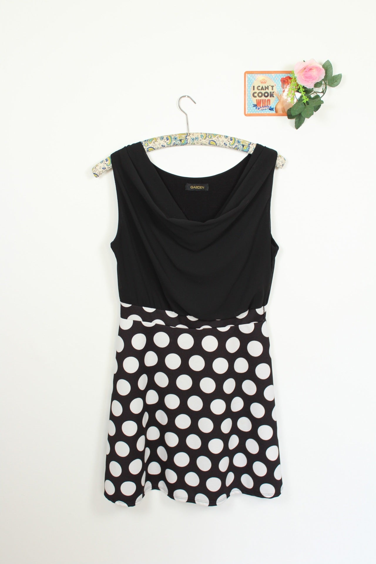 🌸Robe rétro rockabilly pin-up noire à pois blancs marque Garden🍒