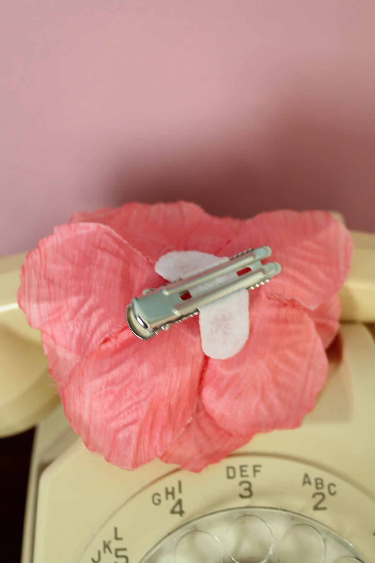 Pince à cheveux/broche rétro fleurs pin-up/rockabilly