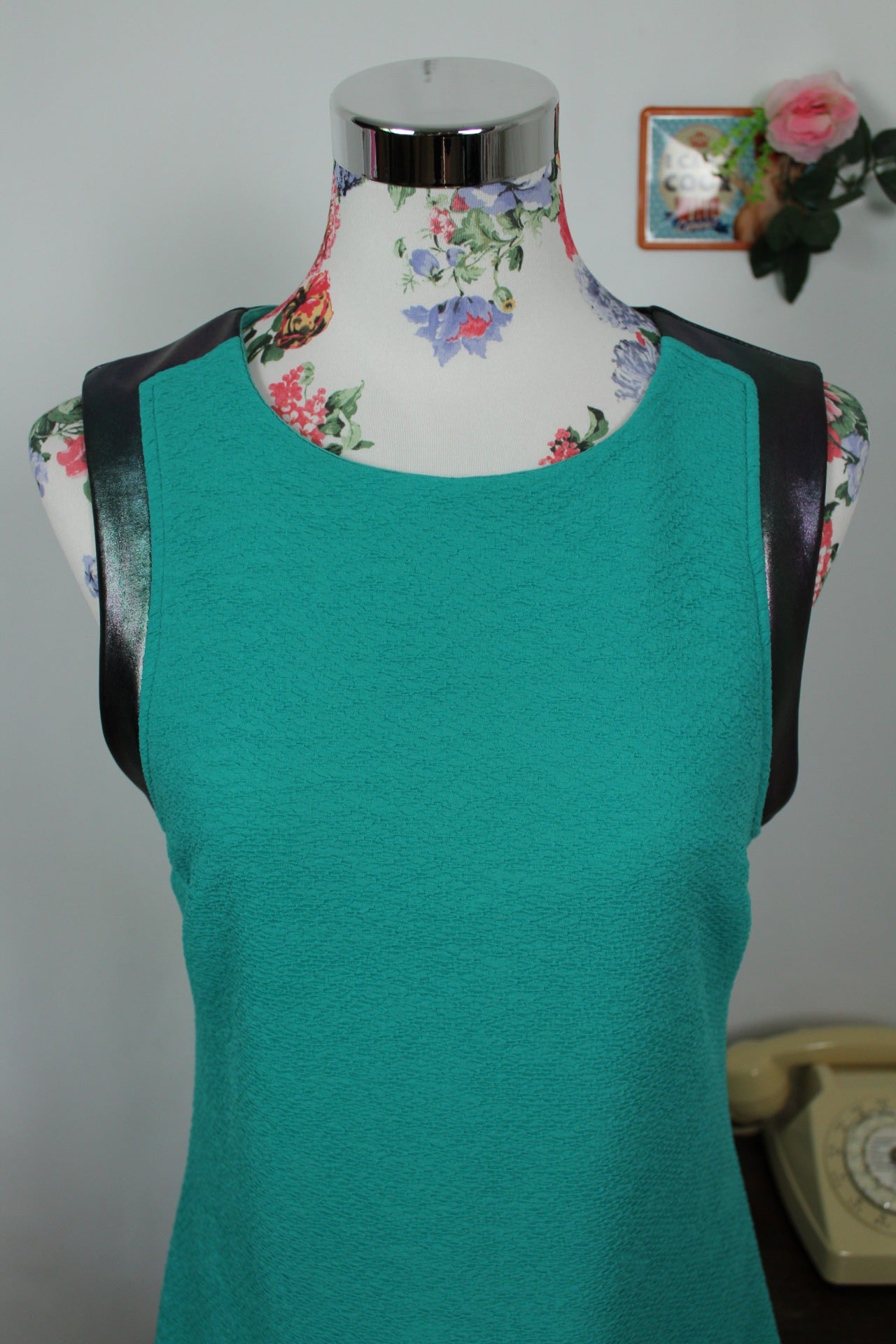🌸🍒Robe Cop Copine vert bleuté texturée & bande lumineuse arc-en-ciel - Taille 38🍒🌸