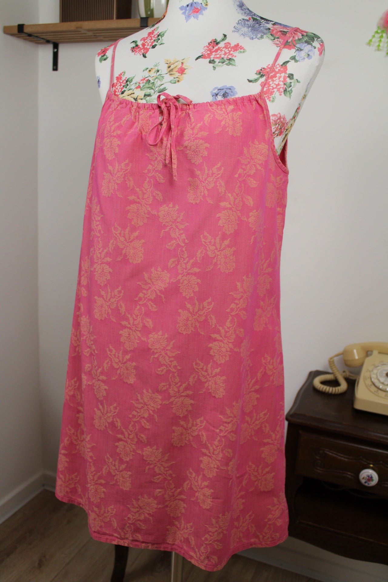 🌸🍒Robe vintage 90's Etam rose bonbon & fleurs en relief - 100% coton - Taille 38🍒🌸