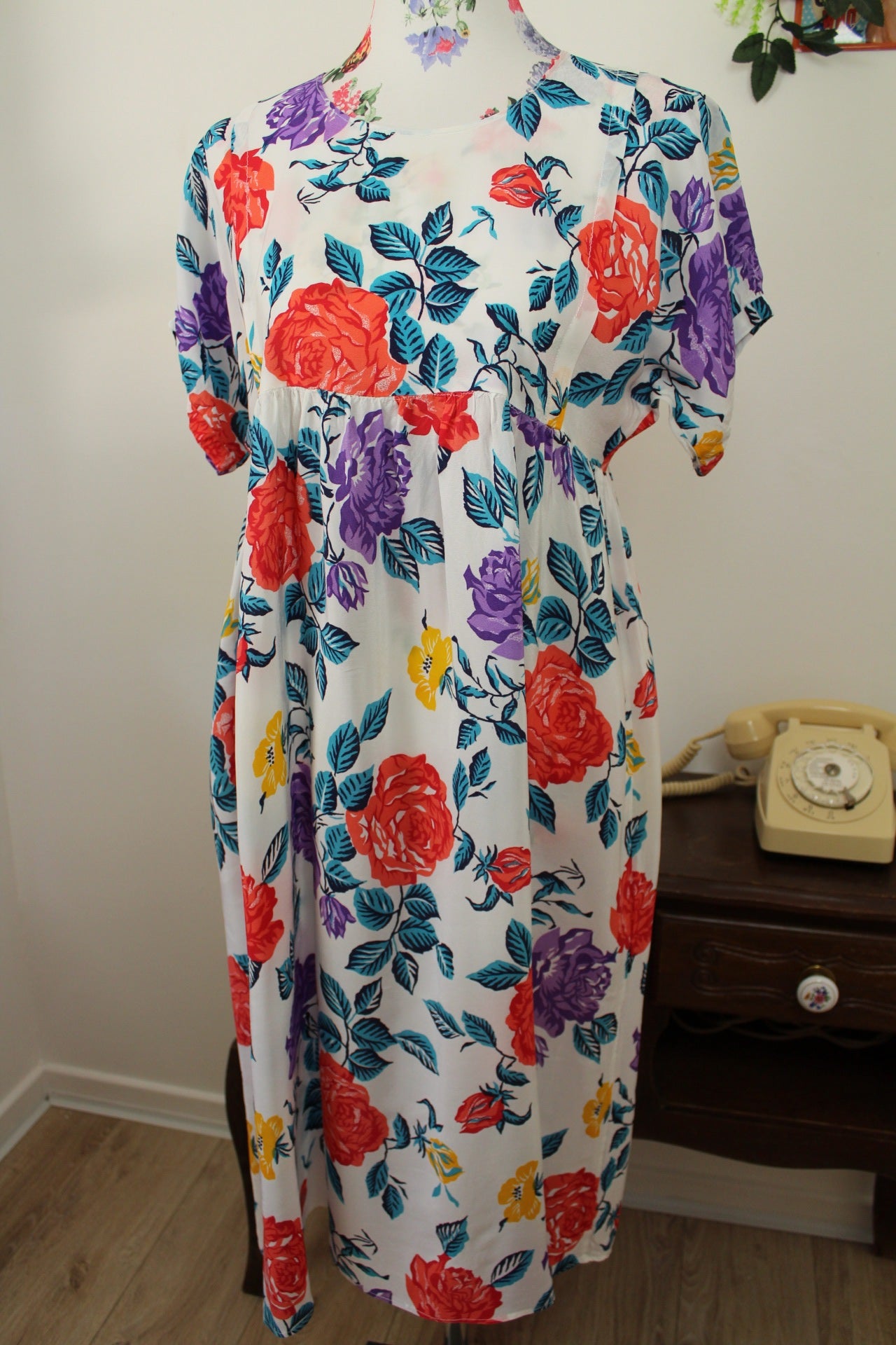 🌸🍒Robe vintage 80's blanche fleurie pep's - coupe & manches amples - Taille 38/40🍒🌸