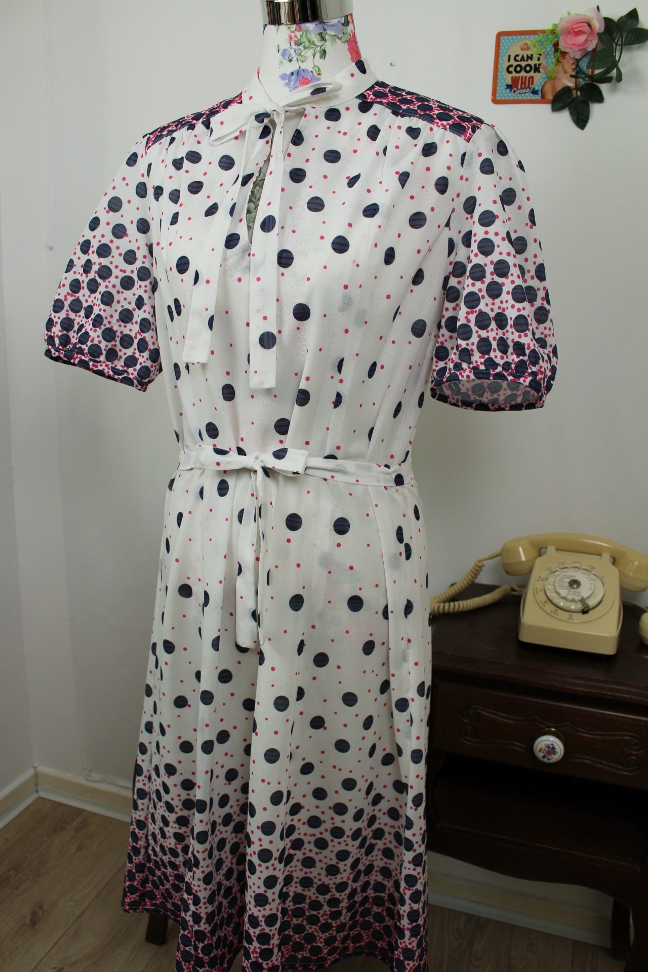 🌸🍒Robe vintage 70/80's col lavallière pois graphiques avec effet dégradé - Taille 40 - petit 42🍒🌸