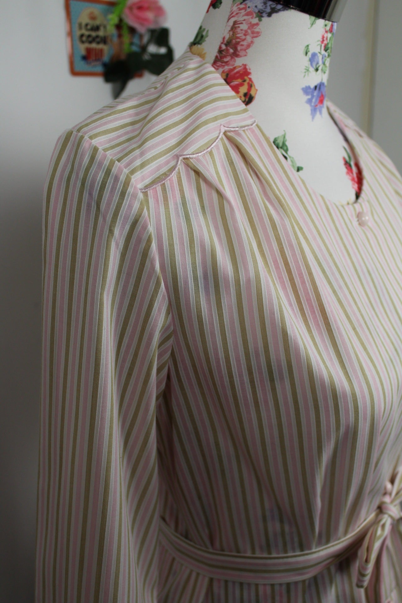 🌸🍒Robe d'intérieur vintage 70's cocooning rayée Magaline - Taille 38 🍒🌸