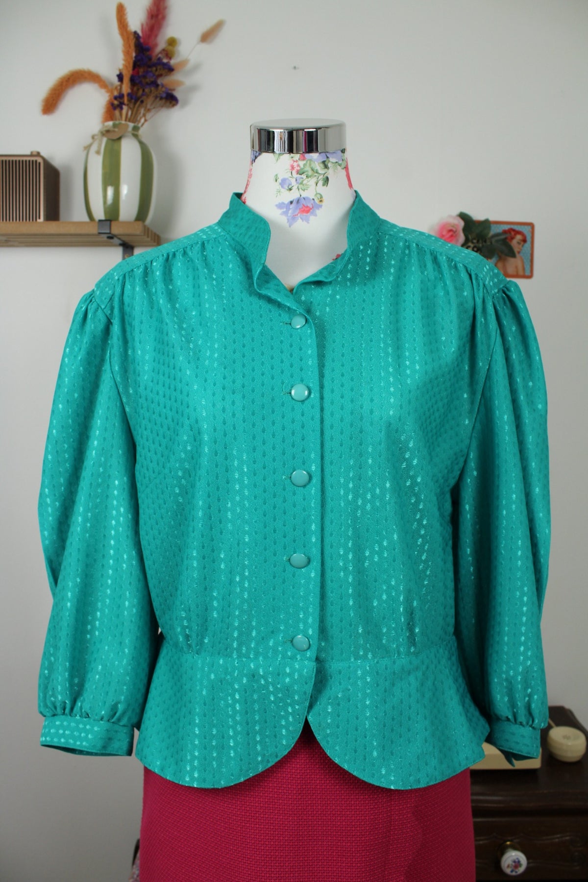 Blouse vintage années 70 turquoise fuseaux satinés et col officier - Taille 38 à 42